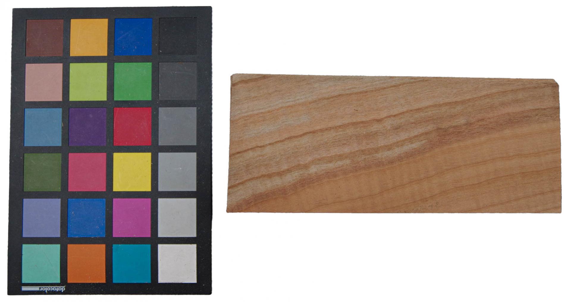 European Cherry, - veneer (0,6mm) - 0,57m² (32pcs. x 21cm x 8,5cm)
