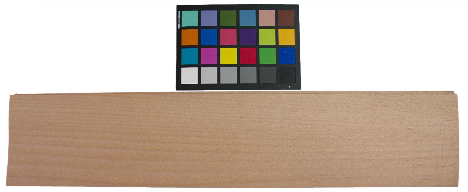 Beech, veneer with Colour refernce card