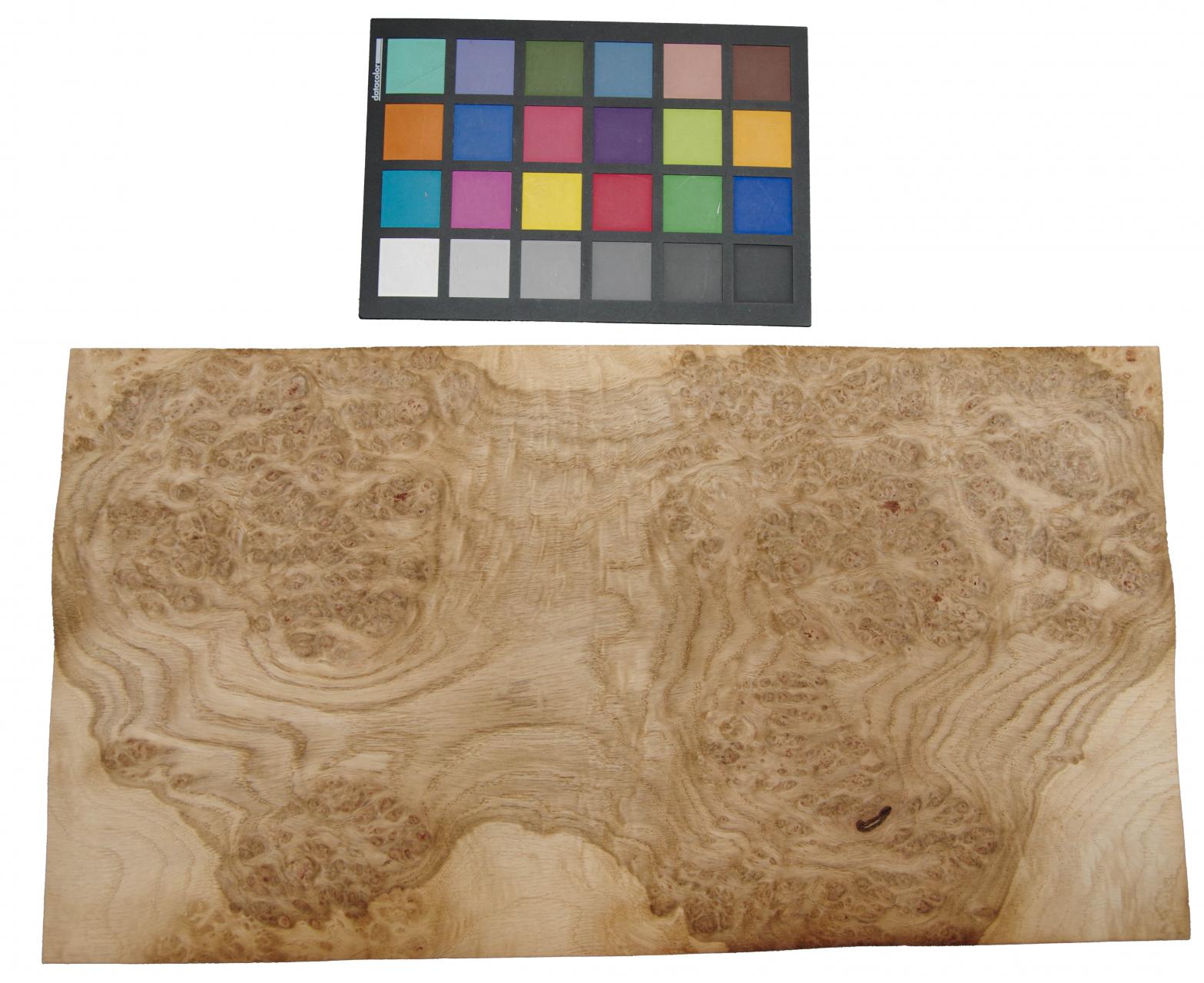 Eiche, Maser (Roseneiche) -Furnier (0,6mm) - 2,16m² (20Stk. x 45cm x 24cm)