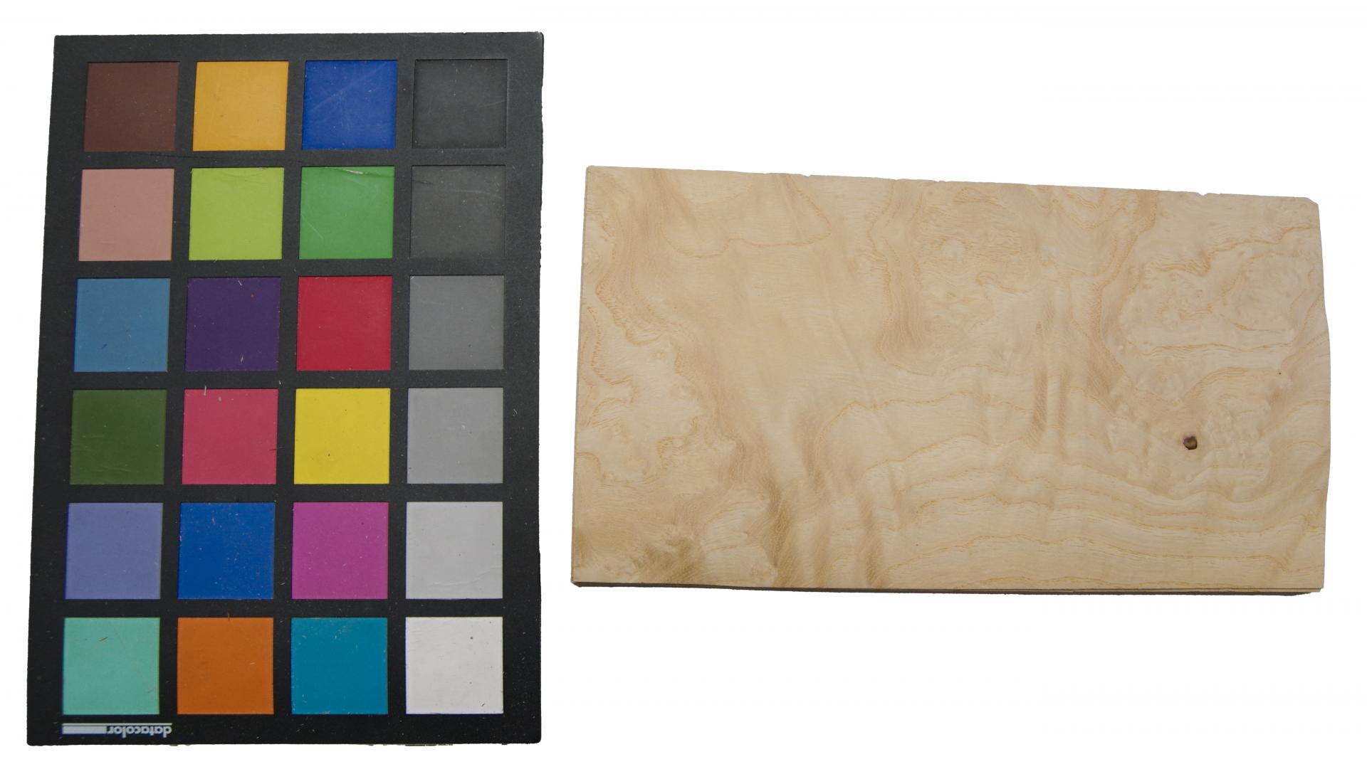 Esche Maser, weiß -Furnier (0,6mm) - 0,46m² (23Stk. x 19cm x 10,5cm)