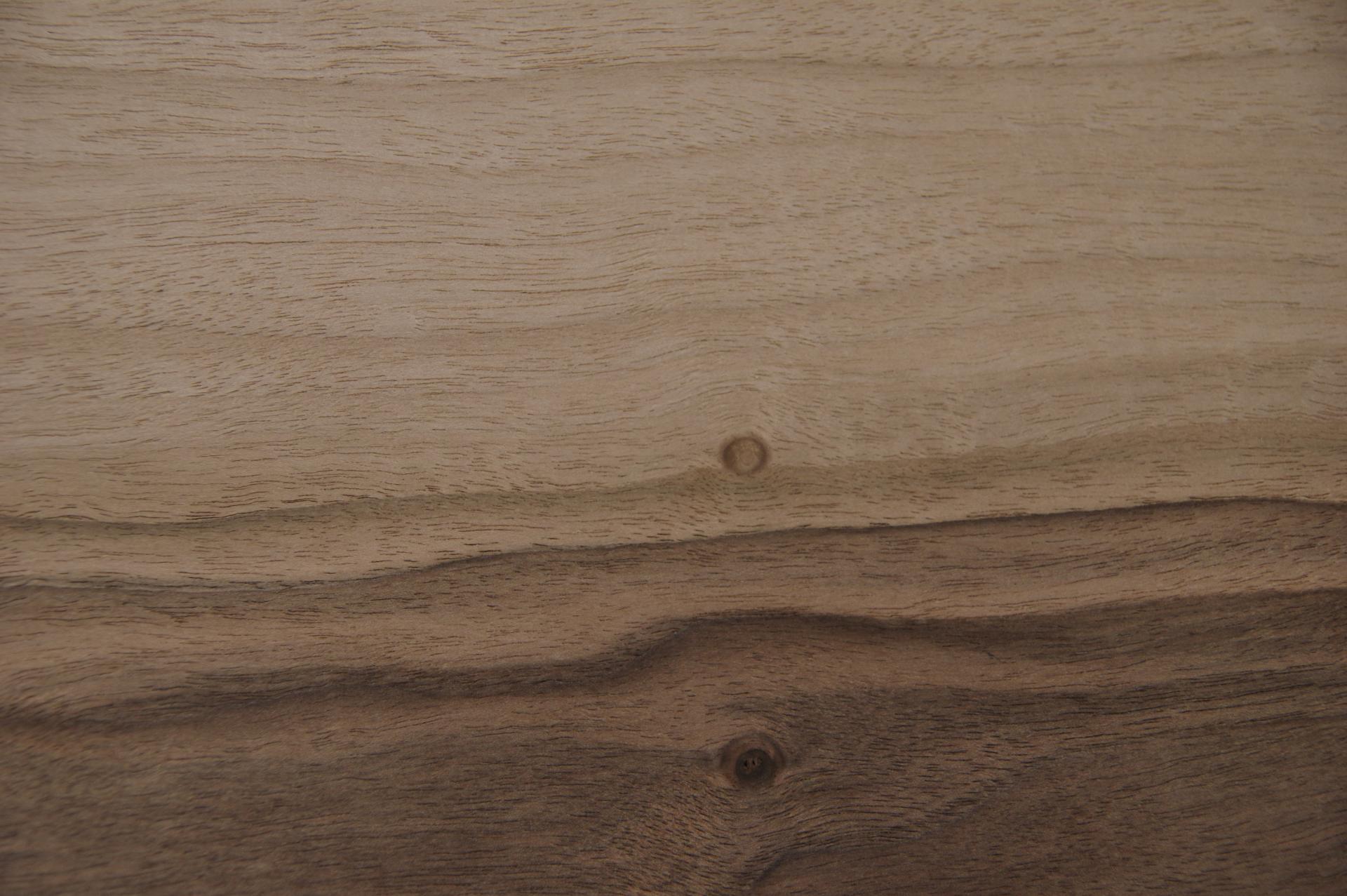 Nussbaum, europäischer -Furnier (0,9mm) - 1,67m² (18Stk. x 62cm x 15cm)