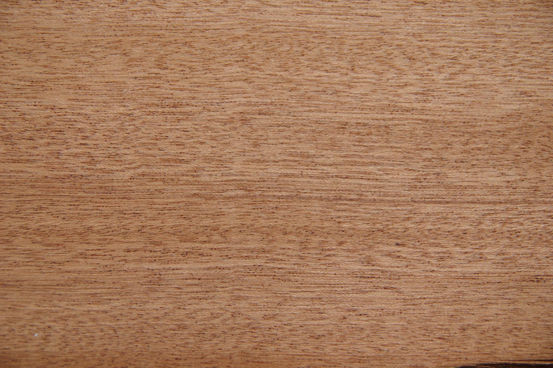 Mahagoni Sapeli -Furnier (2,4mm) - 0,76m² (8Stk. x 90cm x 10,5cm)