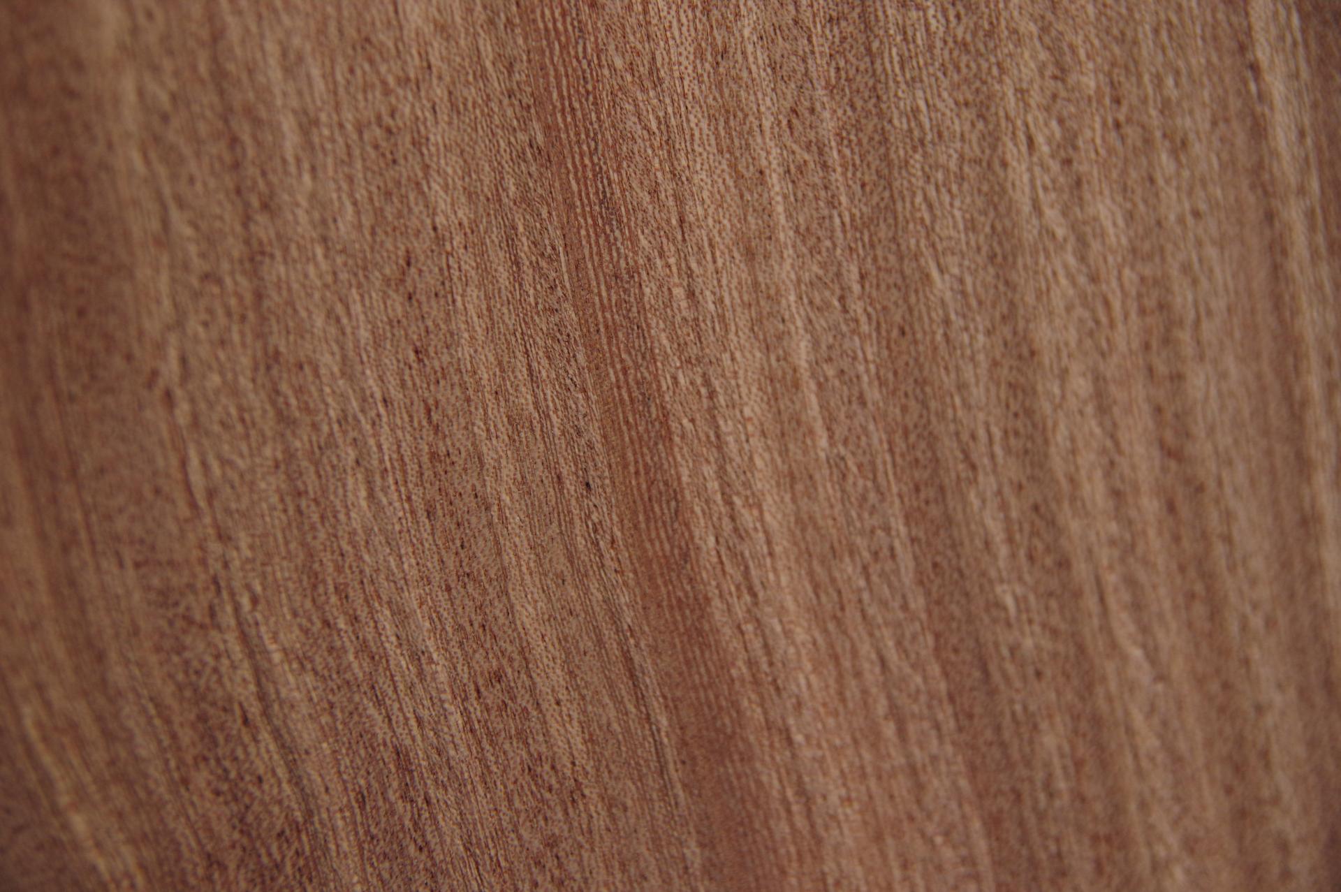 Mahagoni Sapeli -Furnier (2,4mm) - 0,1m² (8Stk. x 11cm x 11,5cm)