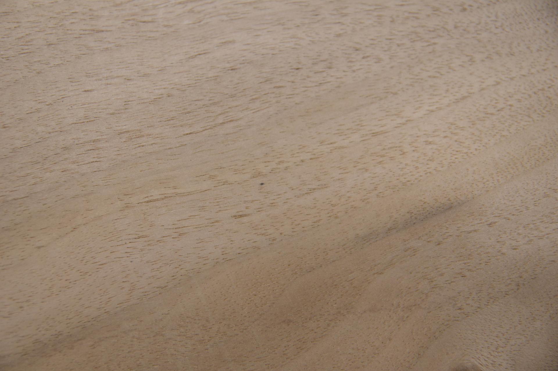 European Walnut, - veneer (0,9mm) - 0,58m² (16pcs. x 52cm x 7cm)