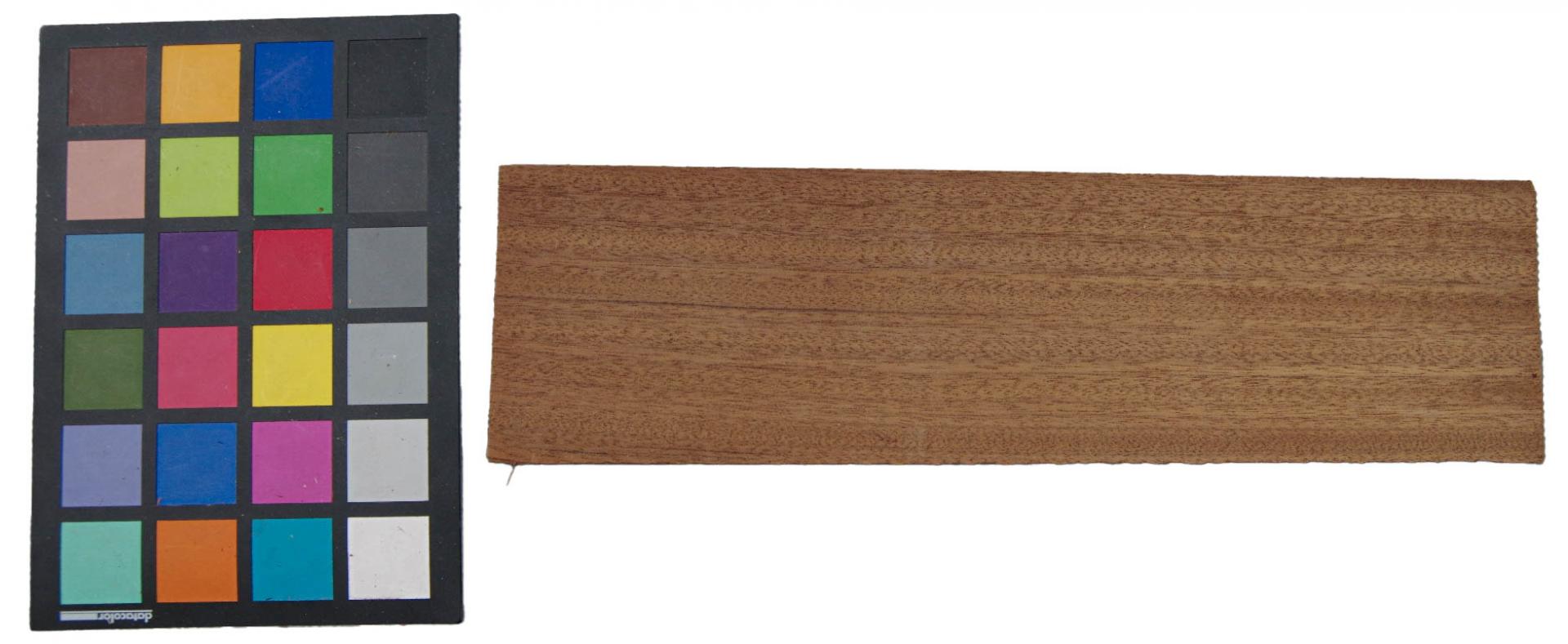 Ovangkol/ Amazakoue, veneer with Colour reference card