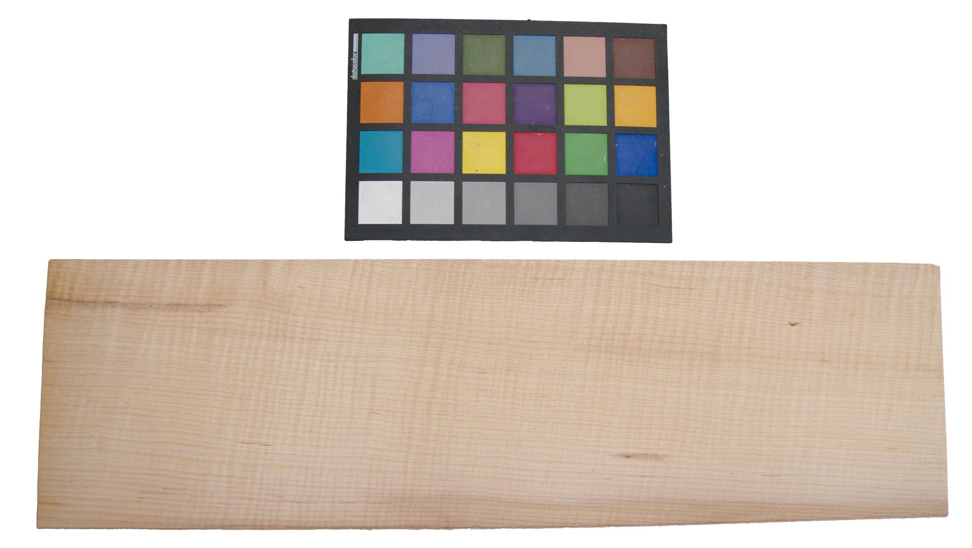 Figured Hard Maple, - veneer (0,6mm) - 0,67m² (8pcs. x 54cm x 15,5cm)