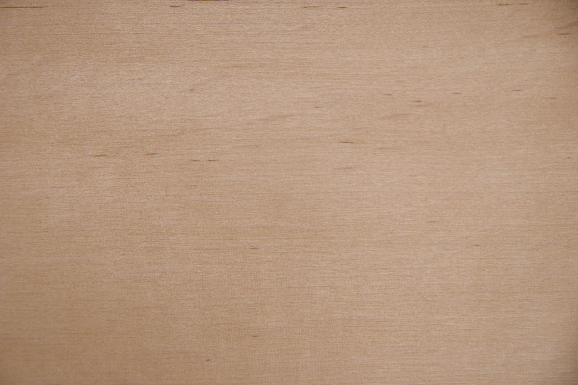 Alder, - veneer (0,6mm) - 3,05m² (32pcs. x 83cm x 11,5cm)