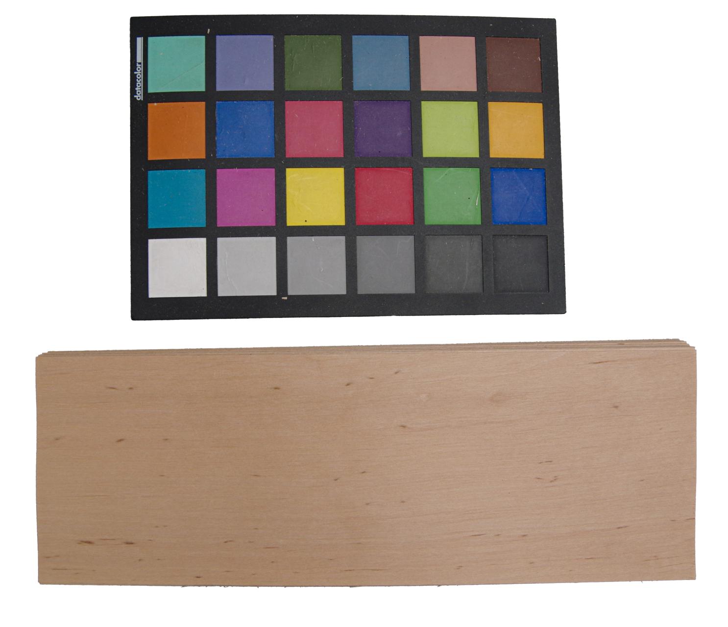 Alder, - veneer (0,6mm) - 0,74m² (28pcs. x 28cm x 9,5cm)