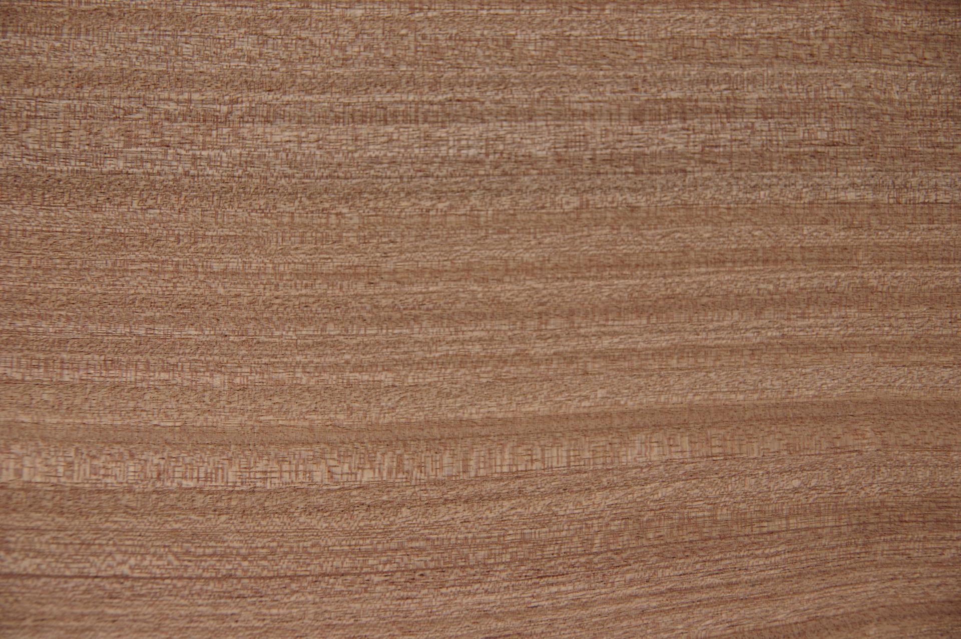 Mahagoni Sapeli -Furnier (2,4mm) - 0,81m² (7Stk. x 89cm x 13cm)