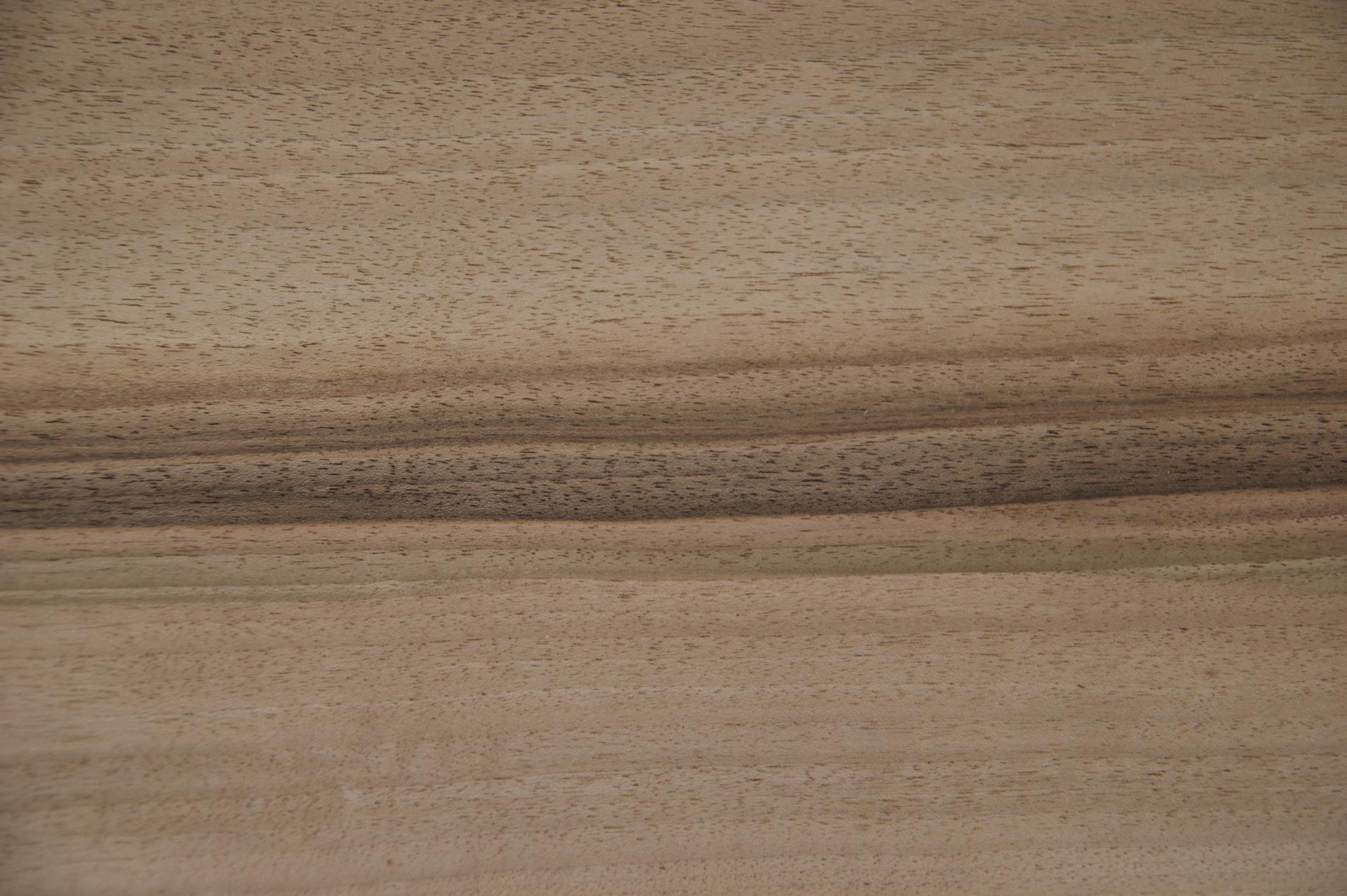 Nussbaum, europäischer -Furnier (0,9mm) - 3,14m² (16Stk. x 109cm x 18cm)