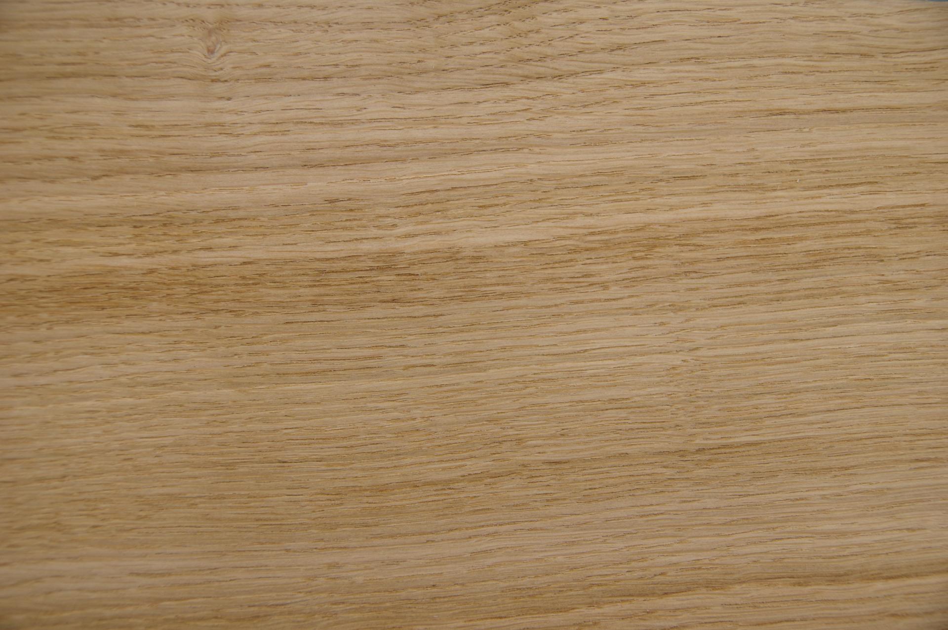 European Oak, - veneer (2,2mm) - 1,26m² (6pcs. x 117cm x 18cm)