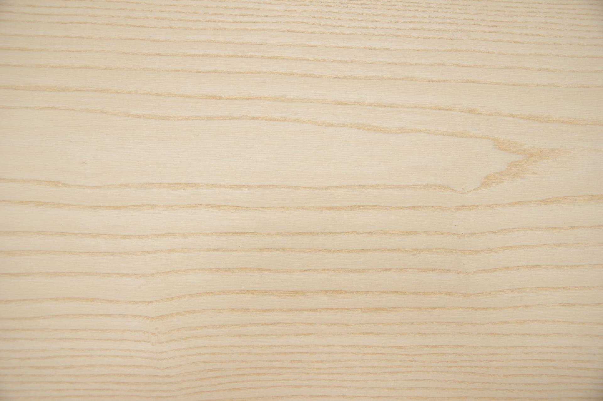 White Ash, - veneer (2,4mm) - 2,46m² (8pcs. x 96cm x 32cm)