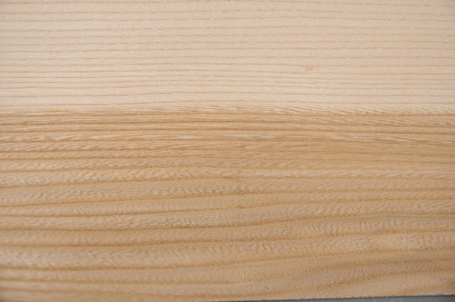 Rüster (Ulme) -Furnier (0,6mm) - 4,47m² (24Stk. x 133cm x 14cm)