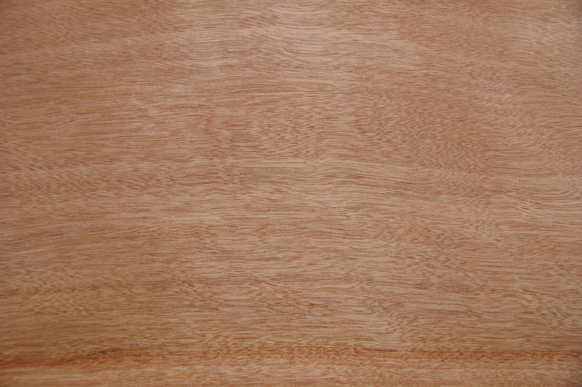 Gabun-Mahagoni, Okoumé -Furnier (0,6mm) - 1,4m² (10Stk. x 56cm x 25cm)