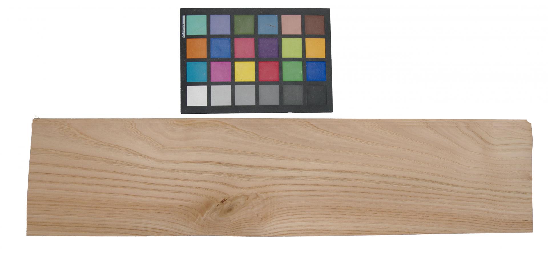 Chestnut, - veneer (0,6mm) - 2m² (22pcs. x 65cm x 14cm)