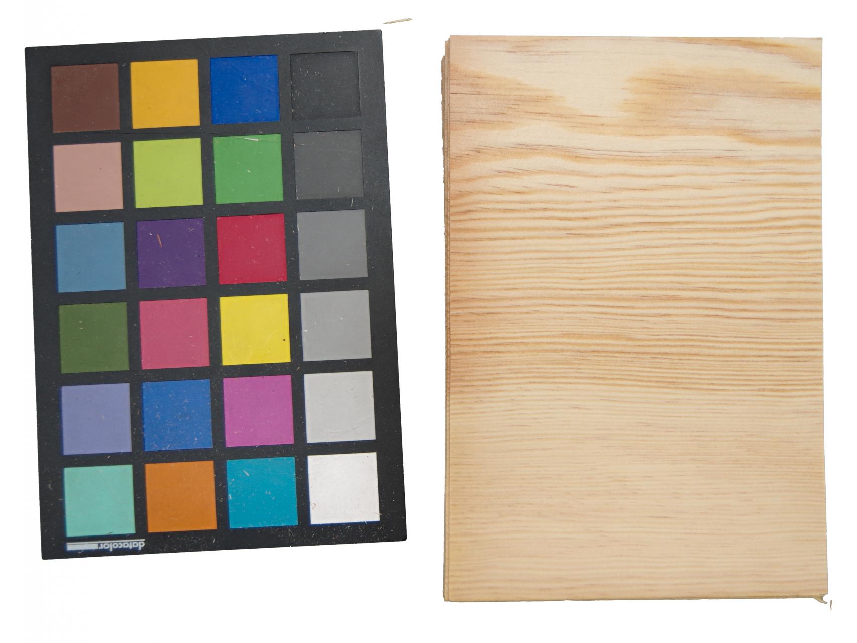 Kiefer -Furnier (0,9mm) - 0,57m² (22Stk. x 13cm x 20cm)