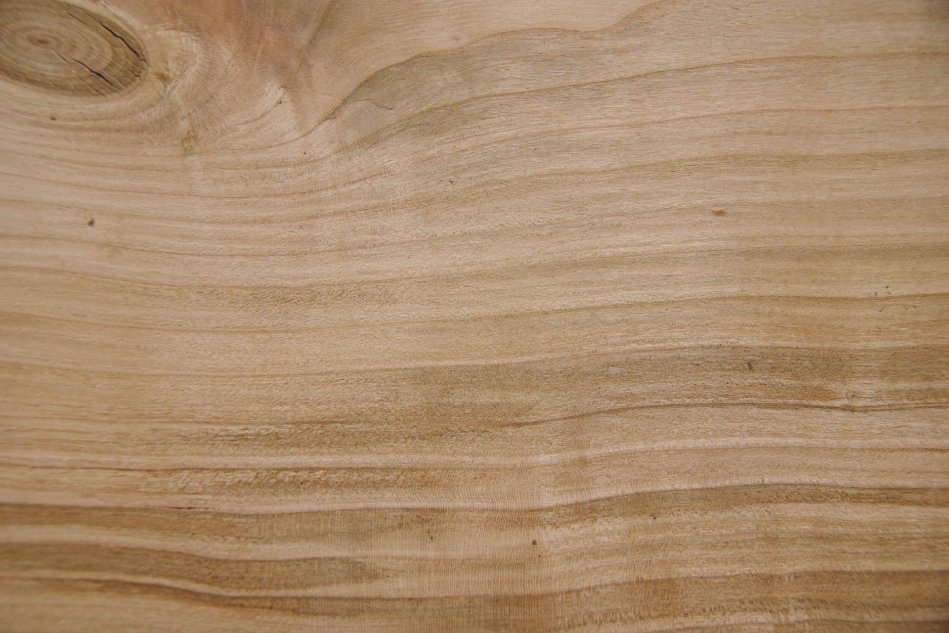 European Cherry, - veneer (2,4mm) - 0,45m² (8pcs. x 33cm x 17cm)
