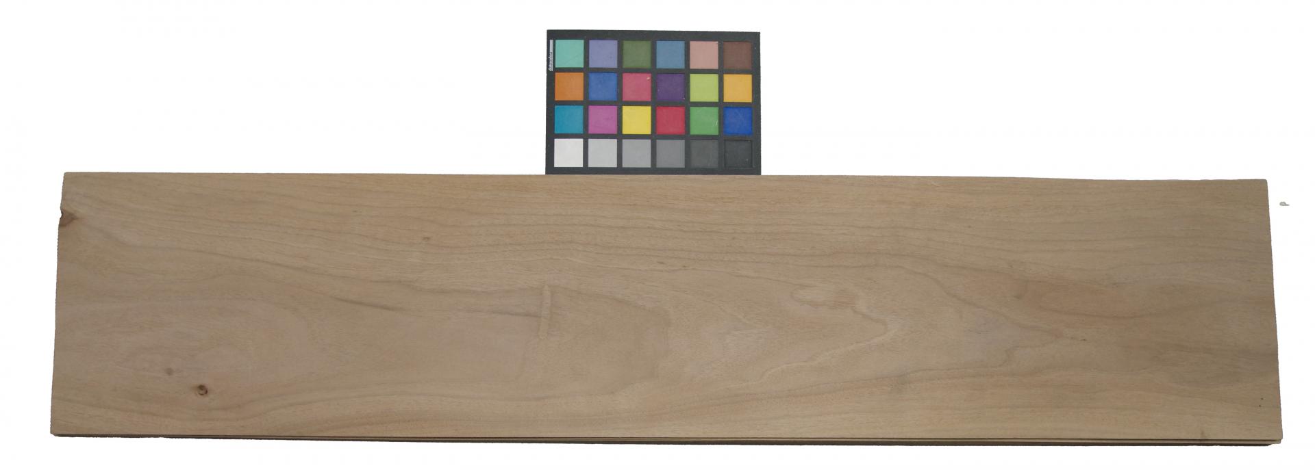 Nussbaum, europäischer -Furnier (0,9mm) - 3,97m² (16Stk. x 108cm x 23cm)