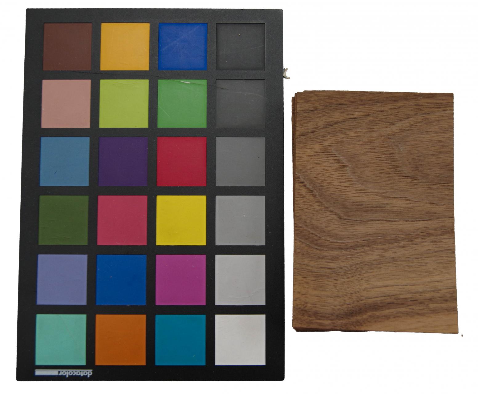 European Walnut, - veneer (1,4mm) - 0,12m² (14pcs. x 7,5cm x 11,5cm)