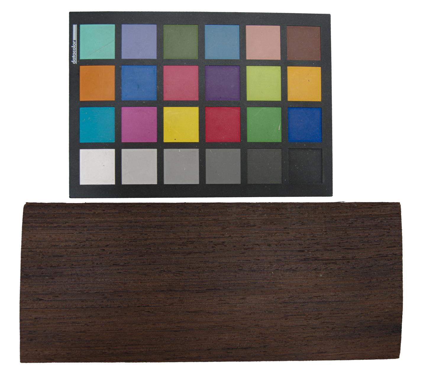 Wenge -Furnier (0,6mm) - 0,25m² (8Stk. x 28cm x 11cm)