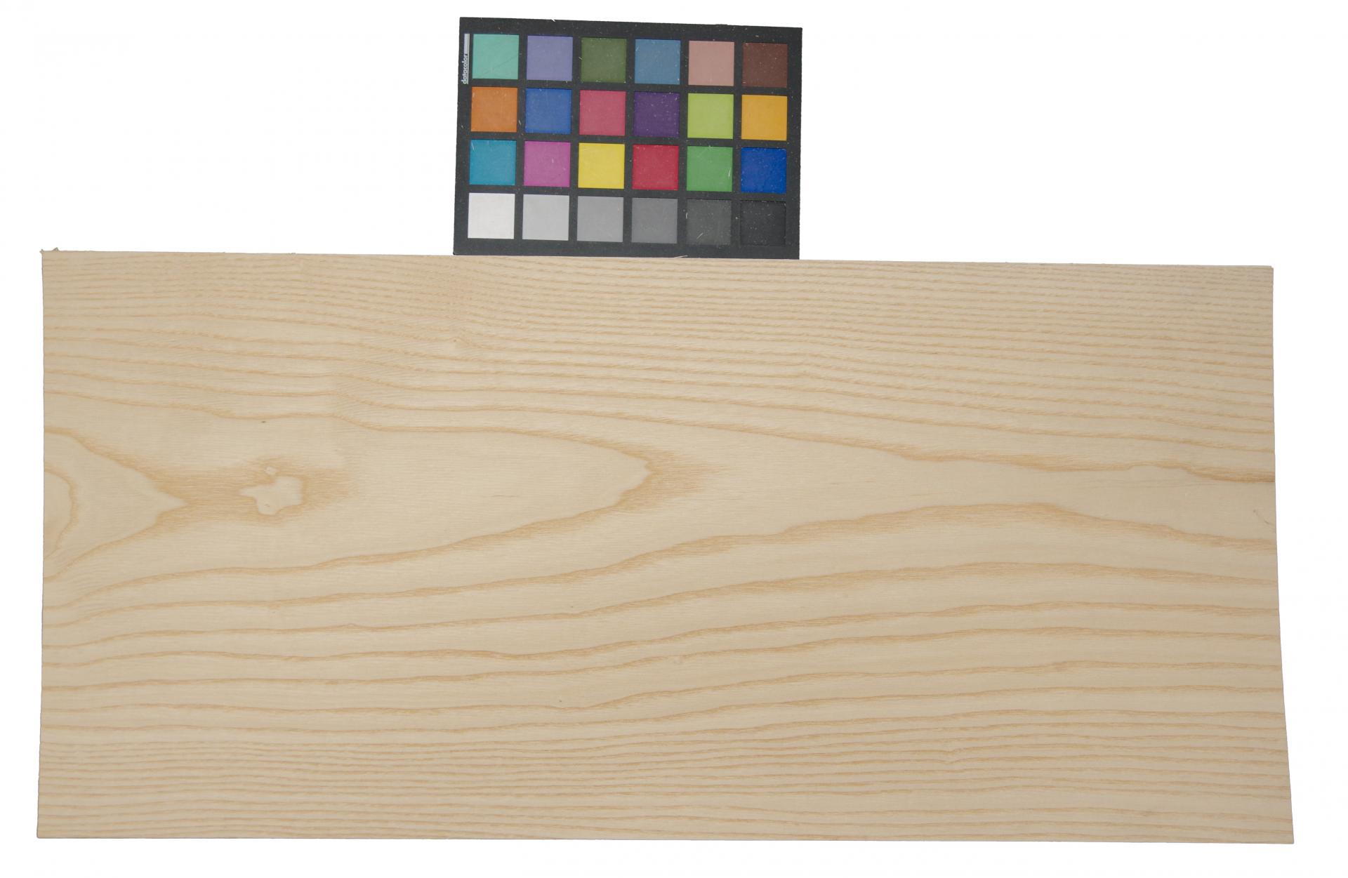 White Ash, - veneer (2,4mm) - 1,64m² (8pcs. x 66cm x 31cm)