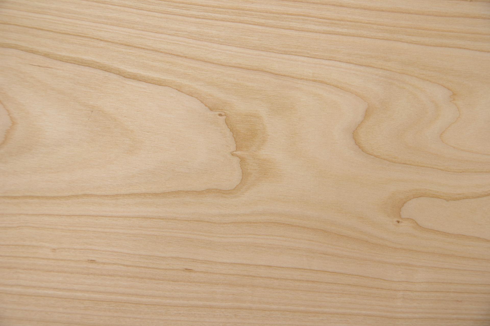 European Cherry, - veneer (0,9mm) - 1,66m² (13pcs. x 52cm x 24,5cm)