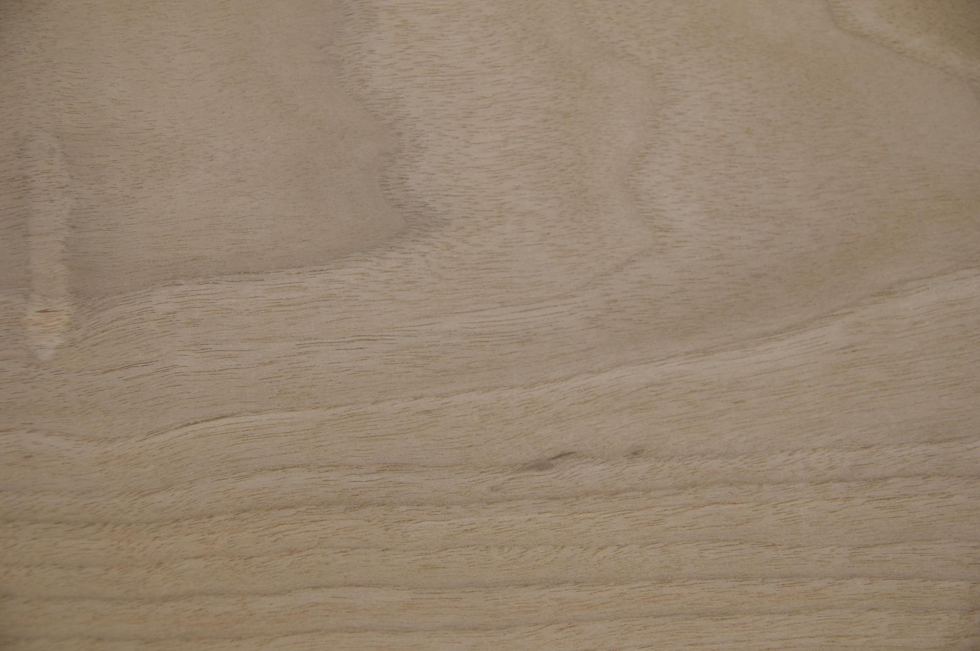 Nussbaum, europäischer -Furnier (0,9mm) - 2,77m² (15Stk. x 119cm x 15,5cm)