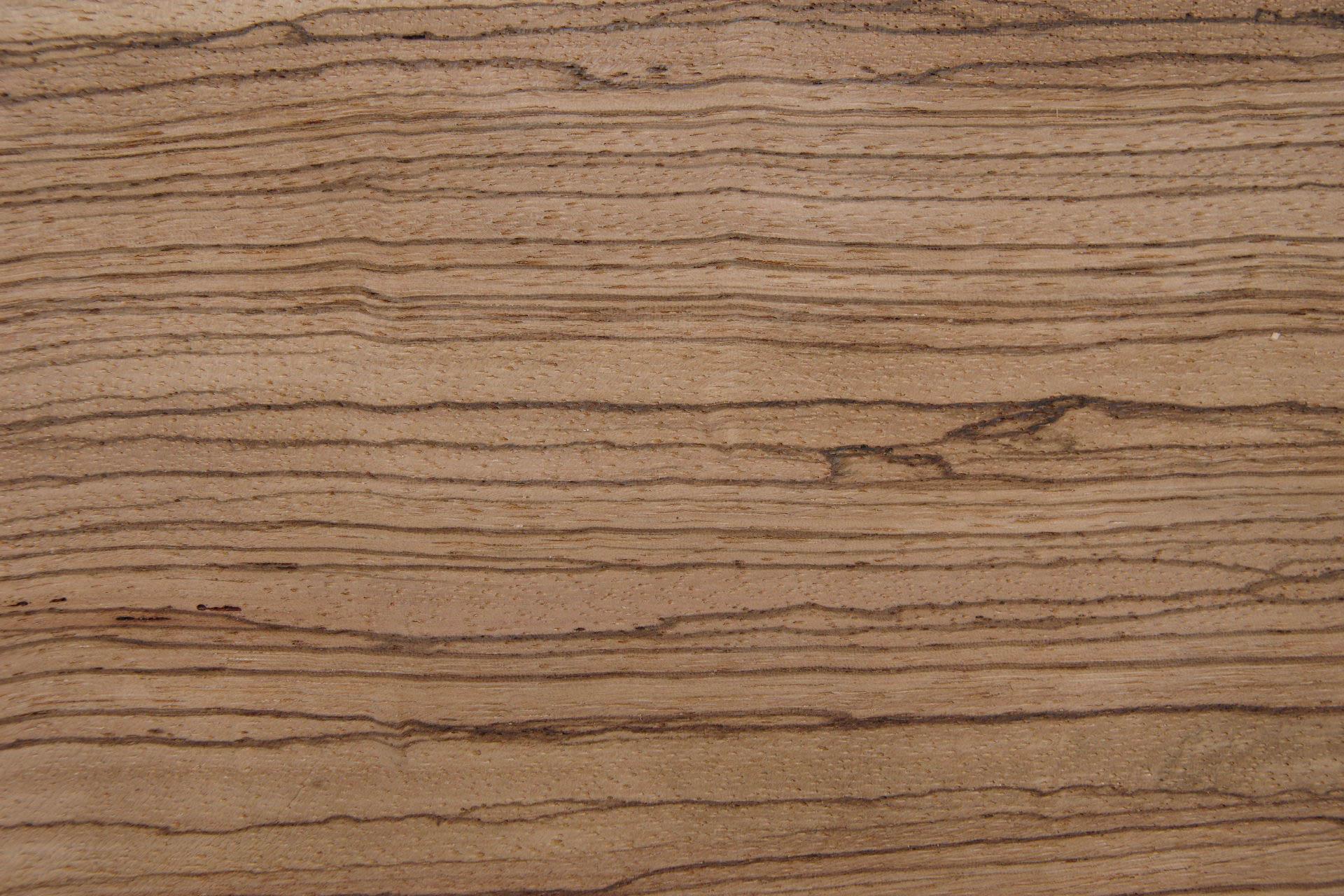 Zebrawood, - veneer (0,6mm) - 1,35m² (24pcs. x 47cm x 12cm)