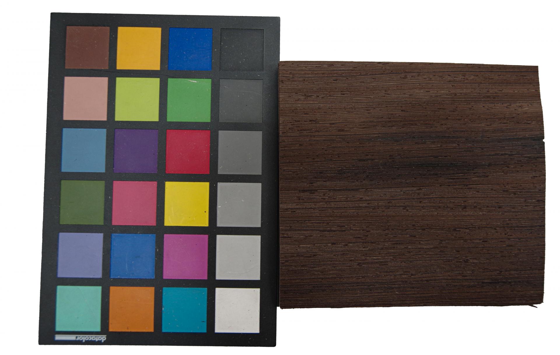 Wenge, - veneer (0,6mm) - 0,25m² (12pcs. x 15cm x 14cm)