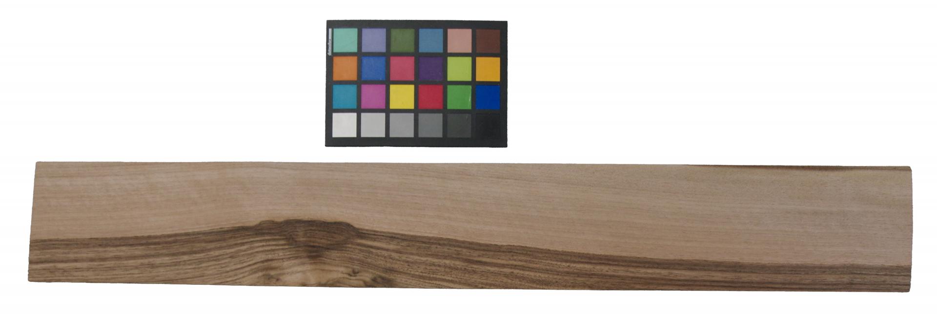 Nussbaum, europäischer -Furnier (0,6mm) - 2,96m² (24Stk. x 95cm x 13cm)