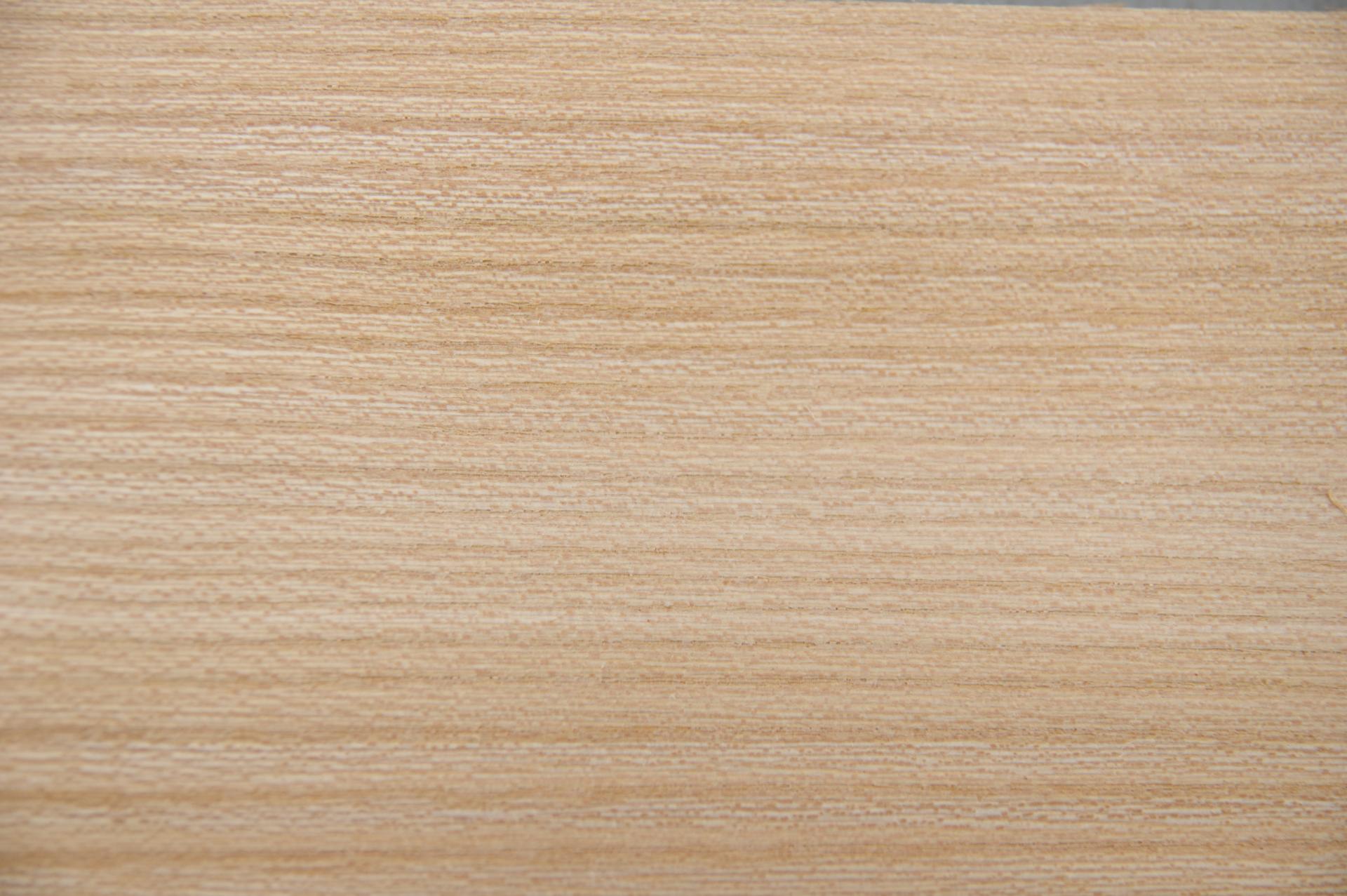 Rüster (Ulme) -Furnier (0,6mm) - 0,32m² (10Stk. x 38cm x 8,5cm)