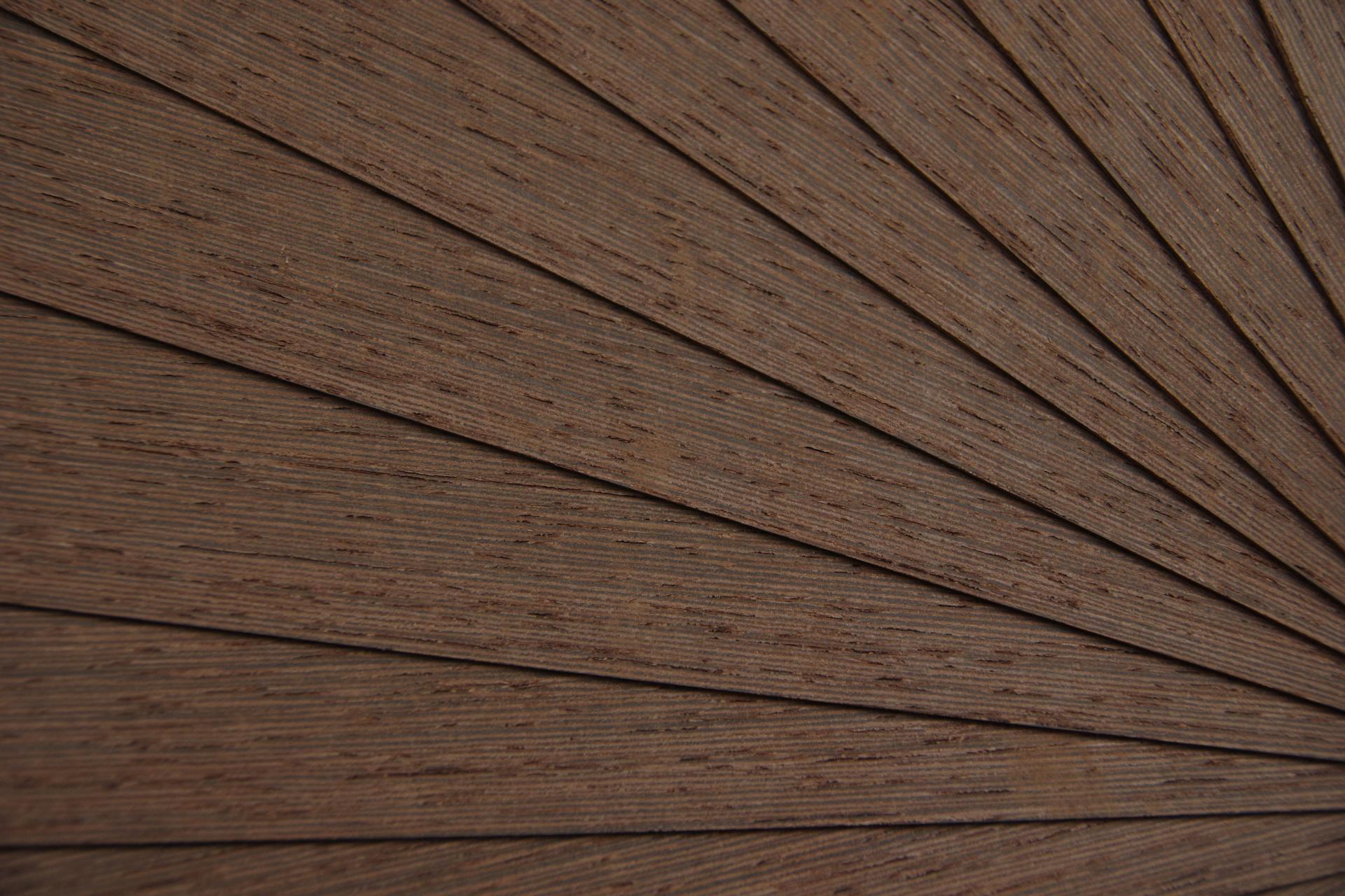 Wenge -Furnier (1,4mm) - 0,26m² (16Stk. x 30cm x 5,5cm)