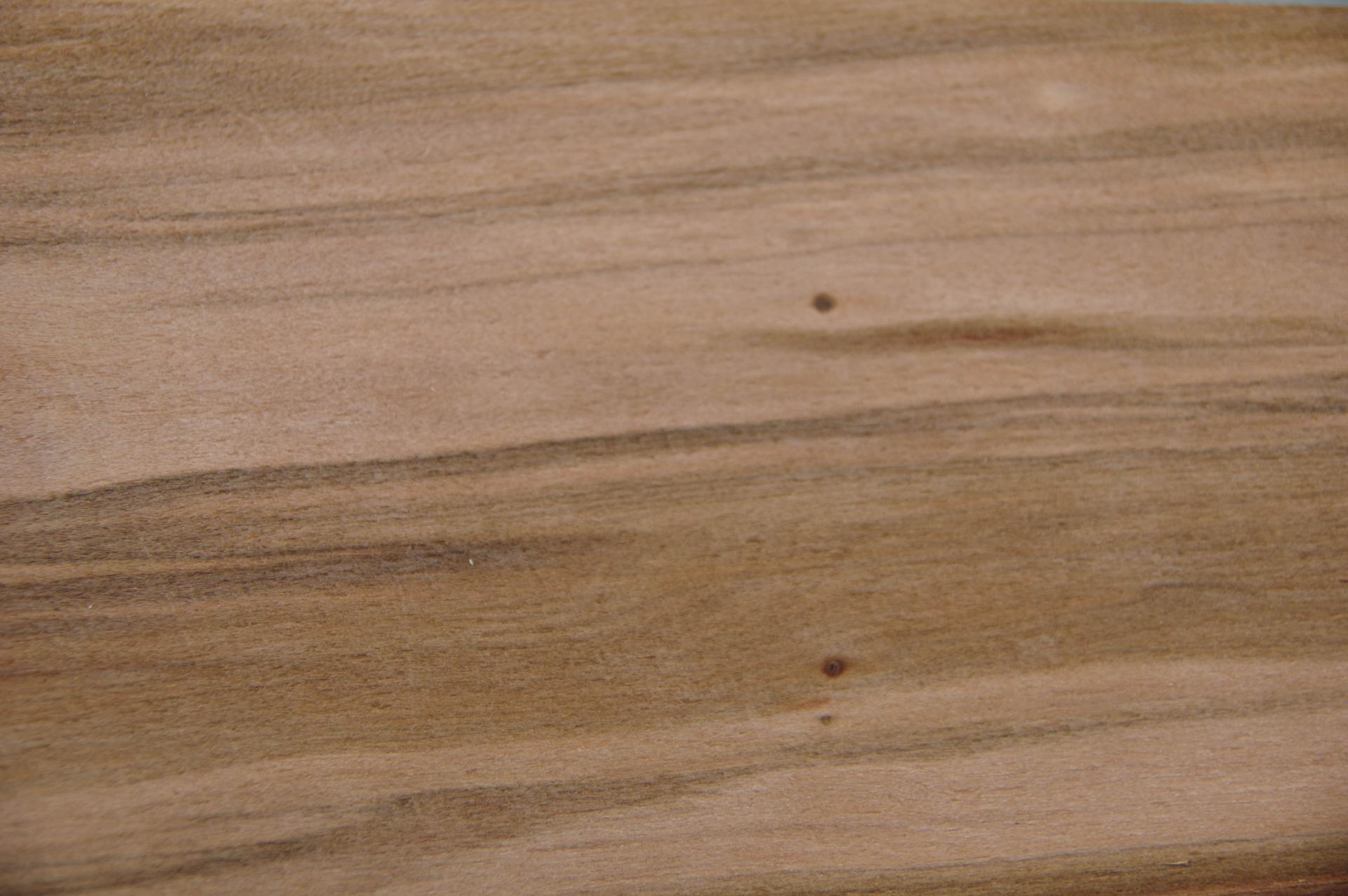 Amerikanischer Amberbaum (Satin Walnut) -Furnier (1,4mm) - 0,16m² (6Stk. x 29cm x 9cm)