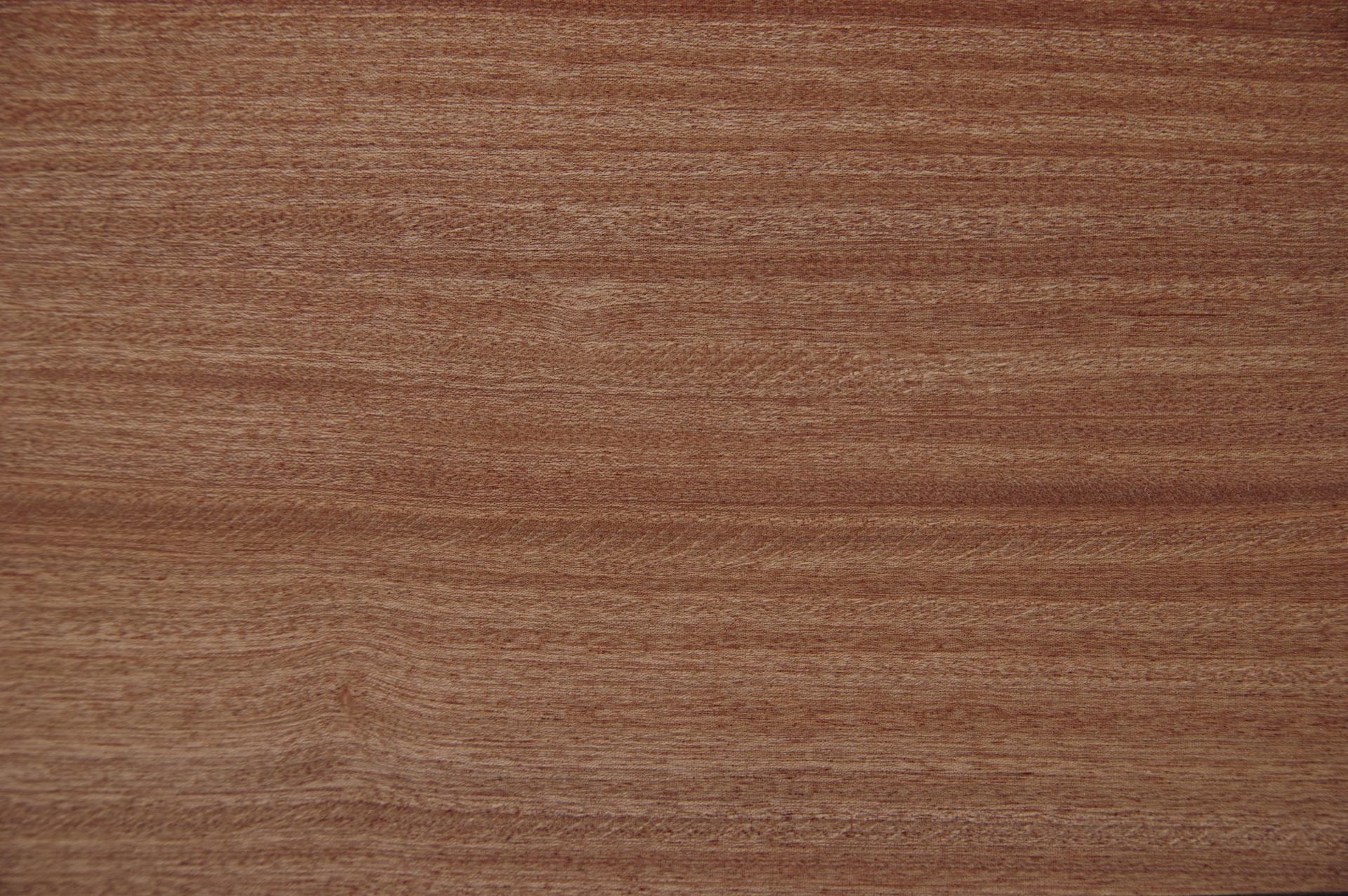Mahagoni Sapeli -Furnier (2,4mm) - 1,45m² (7Stk. x 115cm x 18cm)