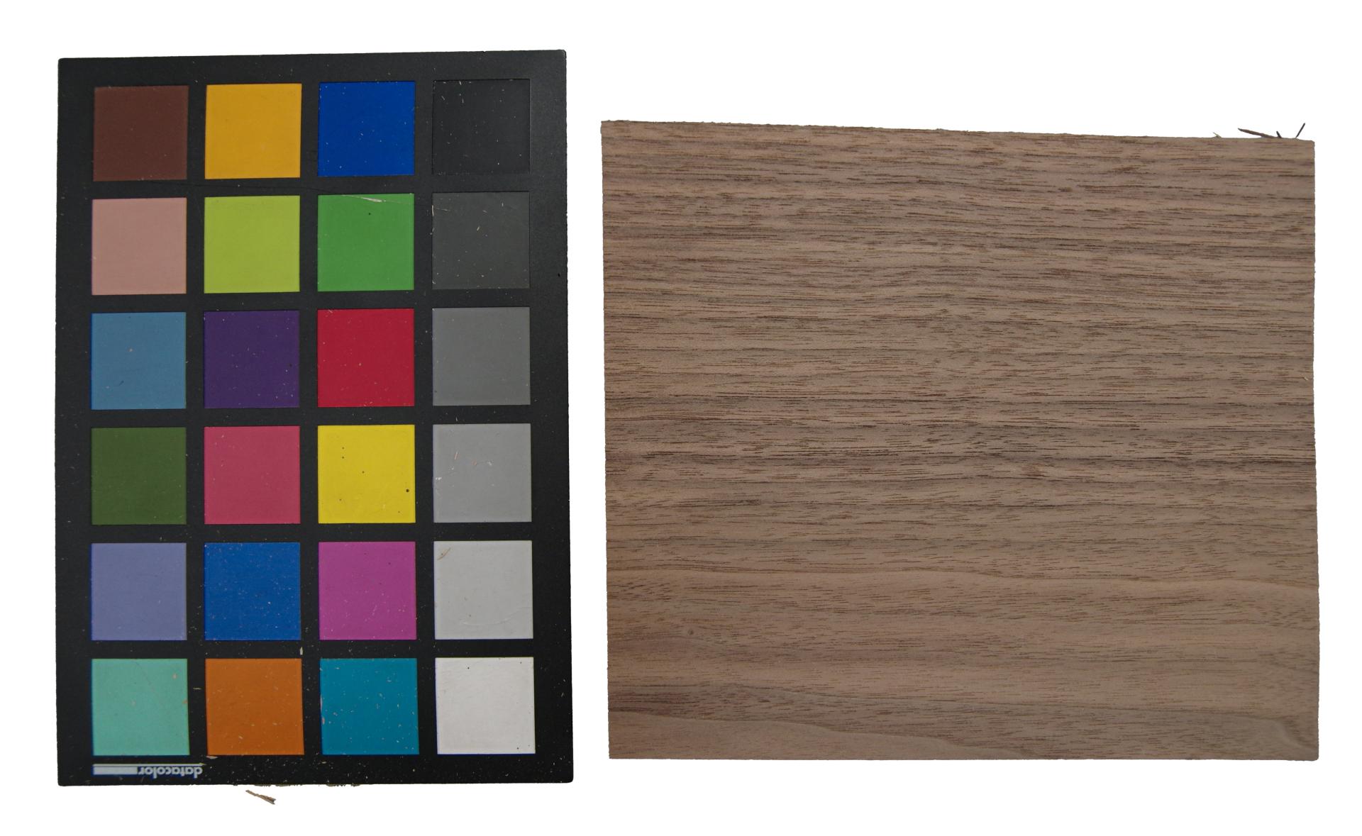Nussbaum, amerikanischer -Furnier (0,6mm) - 0,81m² (28Stk. x 18cm x 16cm)