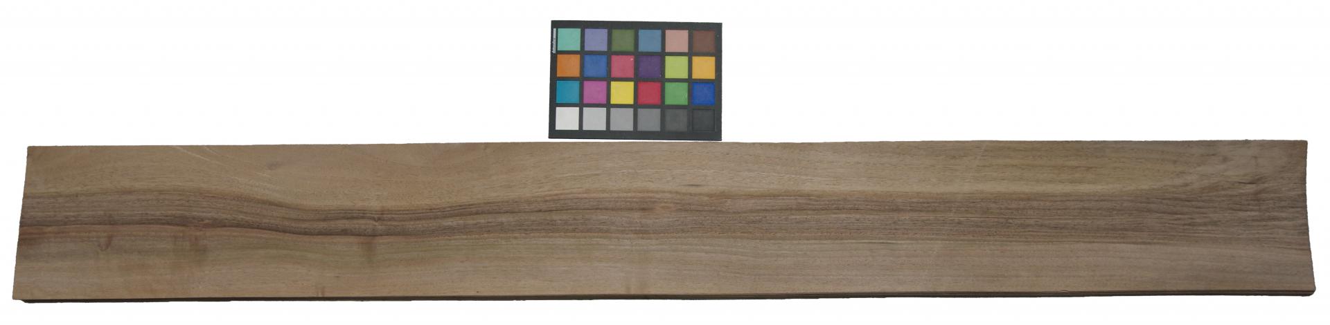 Nussbaum, europäischer -Furnier (0,9mm) - 3,89m² (16Stk. x 143cm x 17cm)