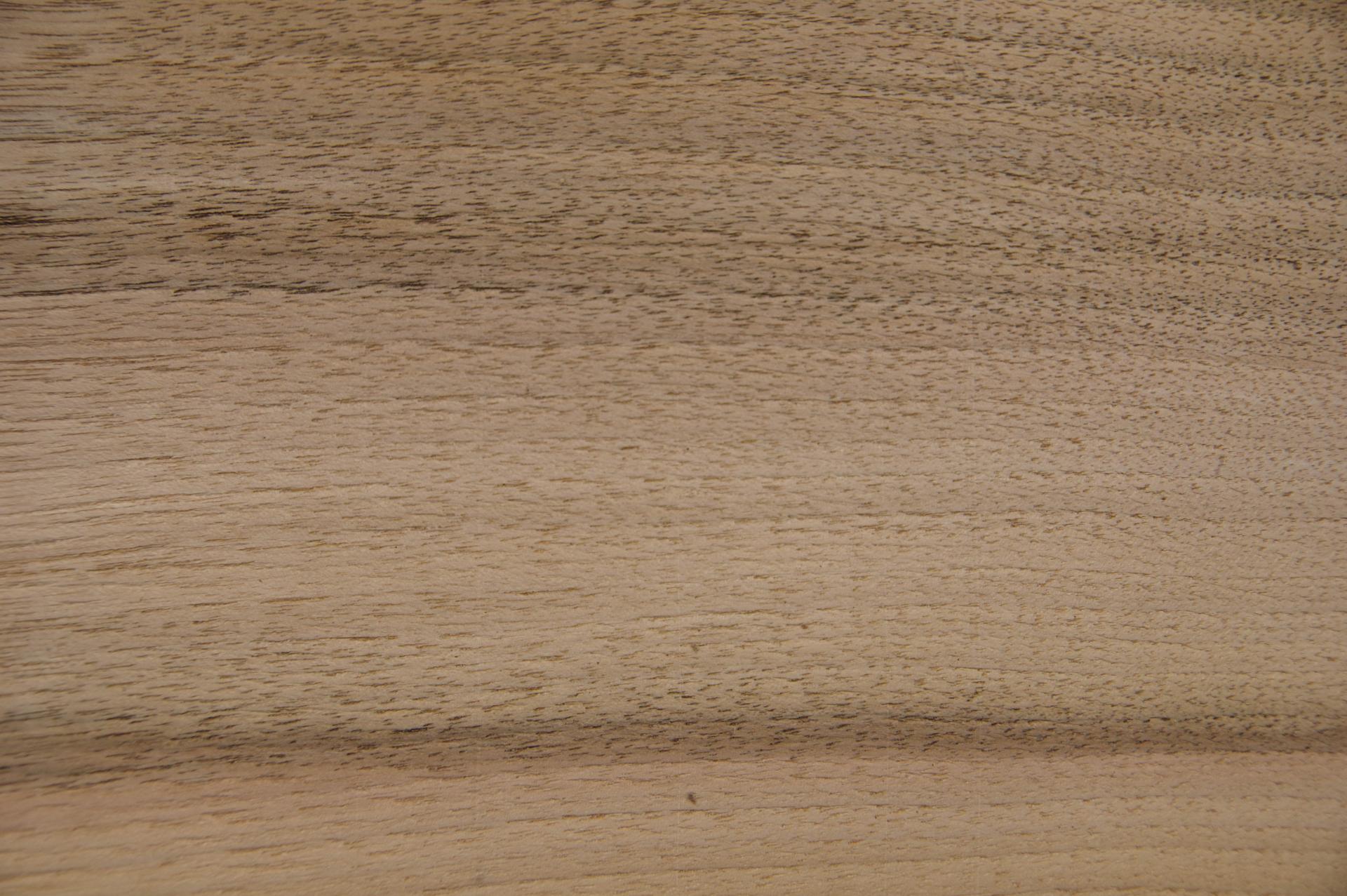 European Walnut, - veneer (1,4mm) - 0,48m² (16pcs. x 22cm x 13,5cm)
