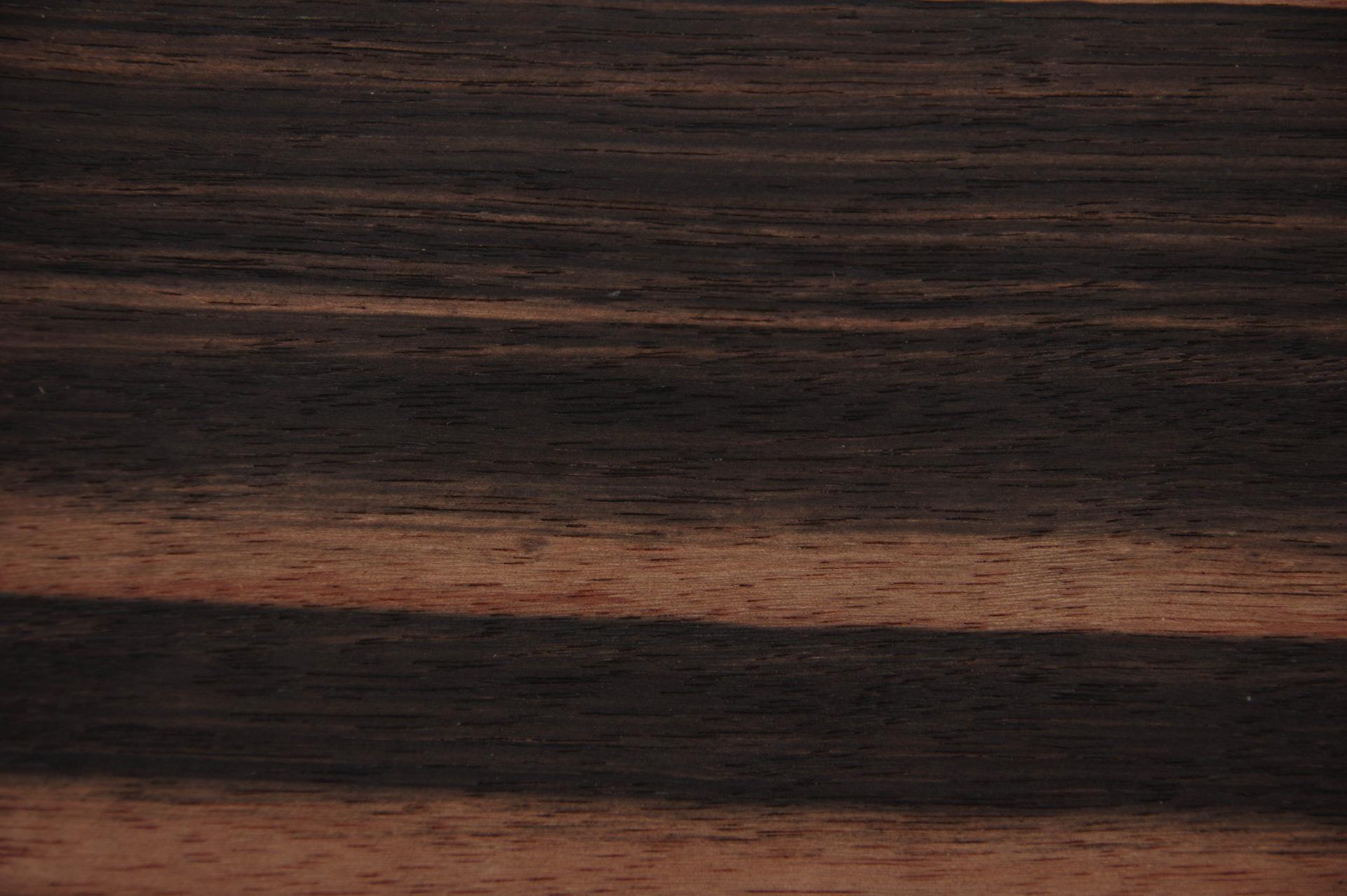 Ebony; Macassar, - veneer (0,6mm) - 9,52m² (24pcs. x 305cm x 13cm)