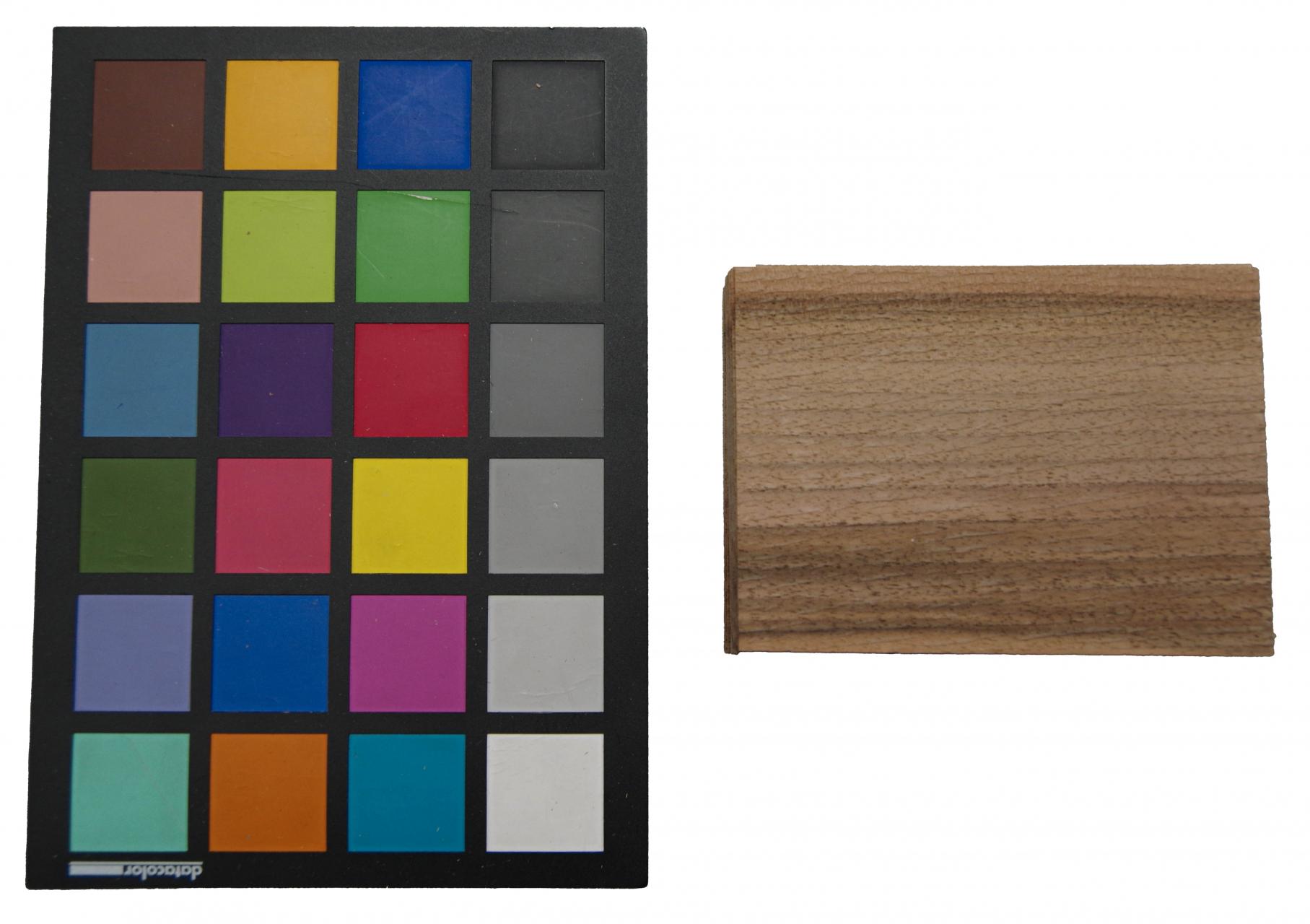 European Walnut, - veneer (1,4mm) - 0,14m² (16pcs. x 11cm x 8cm)