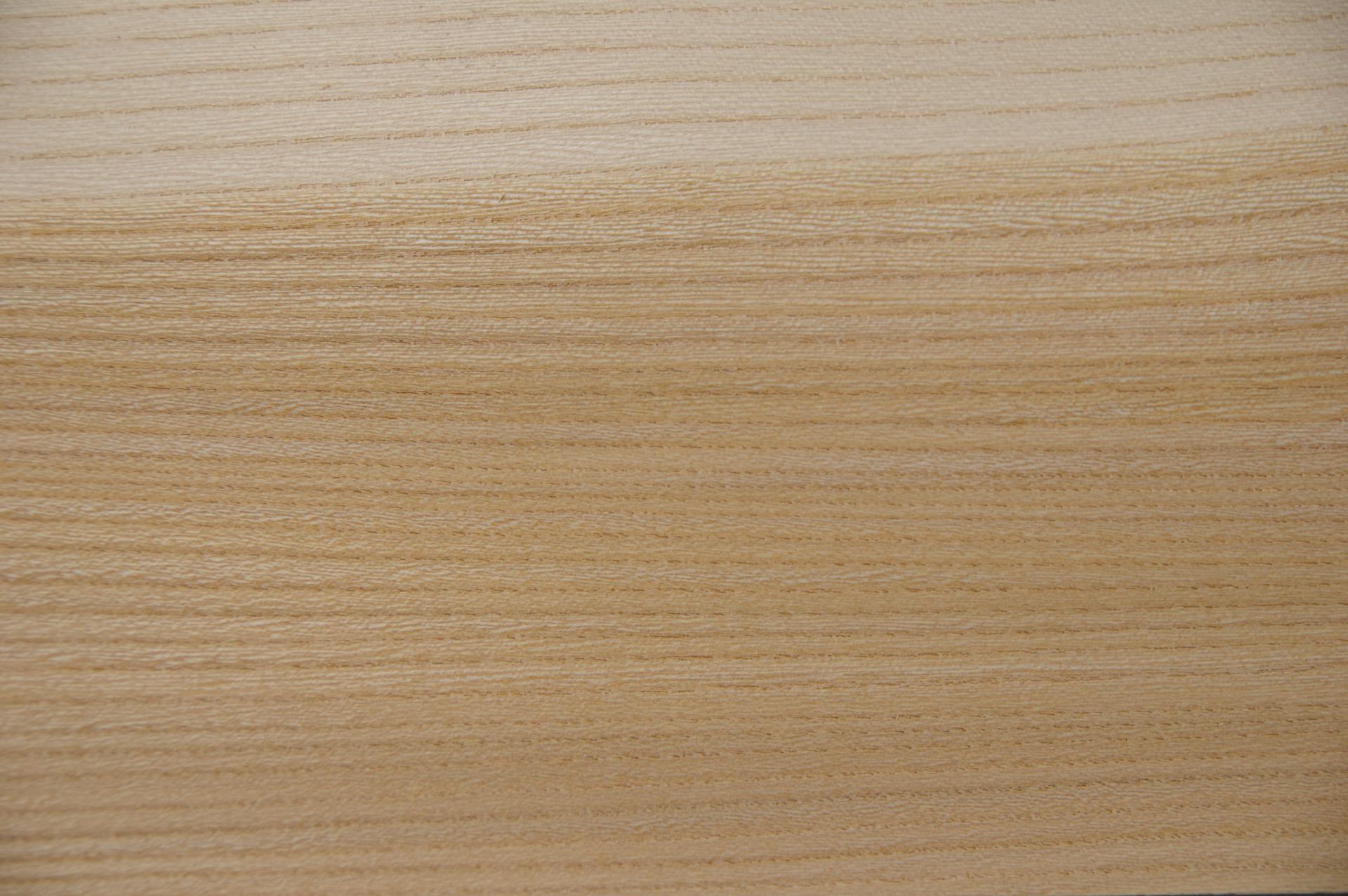 Rüster (Ulme) -Furnier (0,6mm) - 1,88m² (14Stk. x 96cm x 14cm)