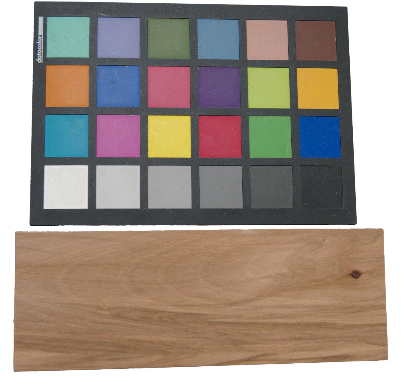 Amerikanischer Amberbaum (Satin Walnut) -Furnier (1,4mm) - 0,12m² (6Stk. x 21cm x 9,5cm)
