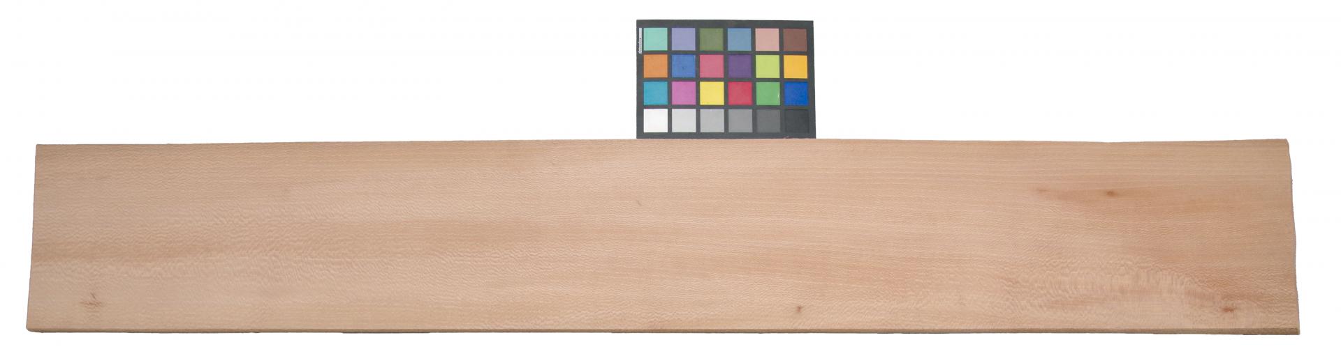 Platane -Furnier (0,6mm) - 4,35m² (16Stk. x 136cm x 20cm)