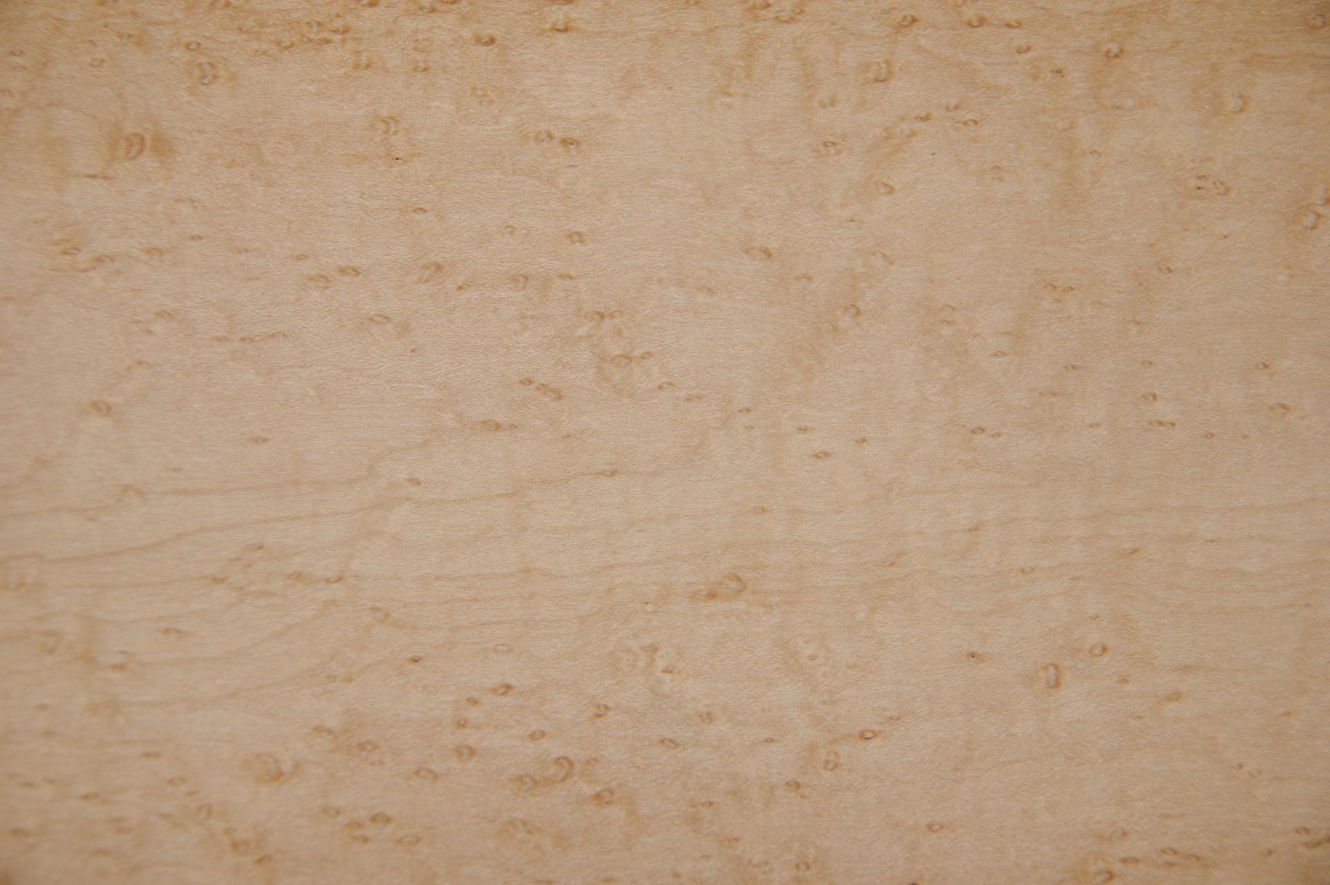 Vogelaugenahorn -Furnier (0,6mm) - 1,15m² (10Stk. x 82cm x 14cm)