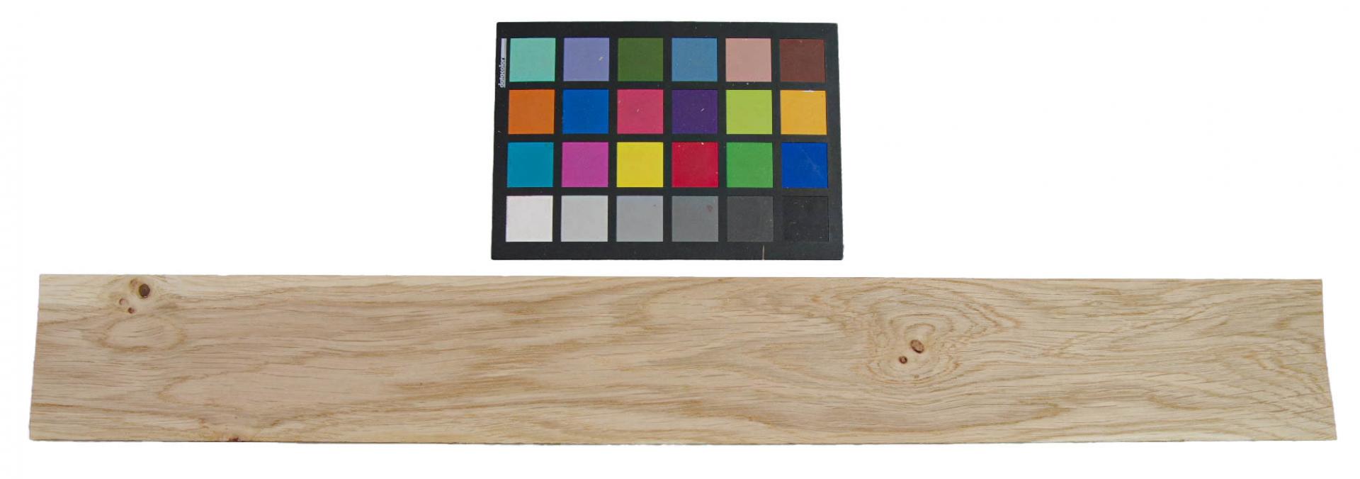 Eiche (Asteiche Wildeiche) Furnier mit Farbreferenz-Karte