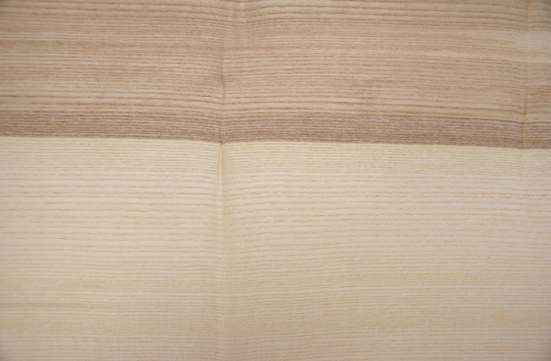 Olive Ash, - veneer (0,6mm) - 1,34m² (16pcs. x 44cm x 19cm)