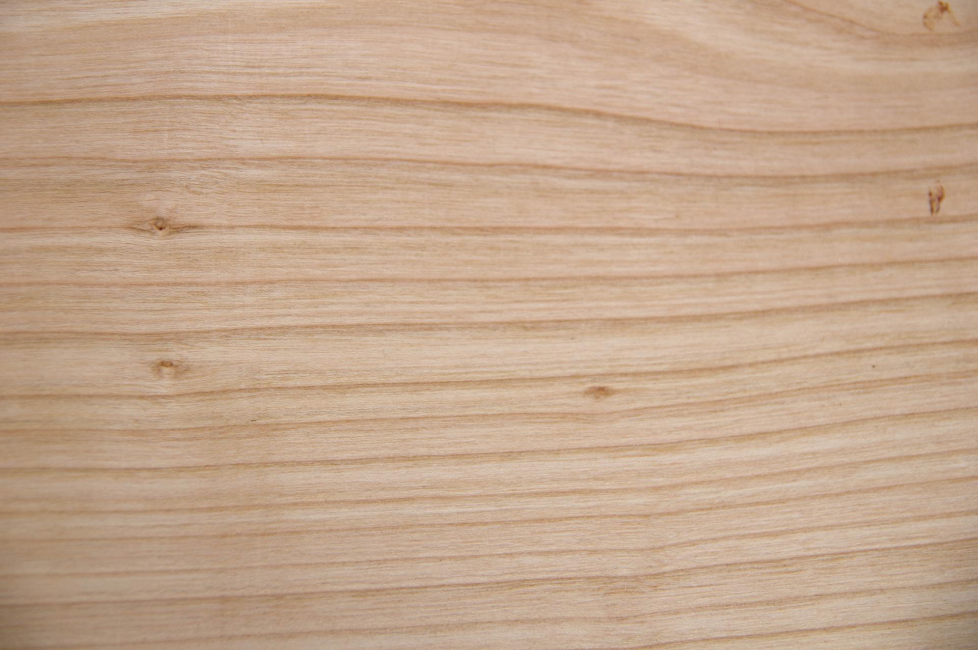 European Cherry, - veneer (0,9mm) - 1,7m² (16pcs. x 85cm x 12,5cm)