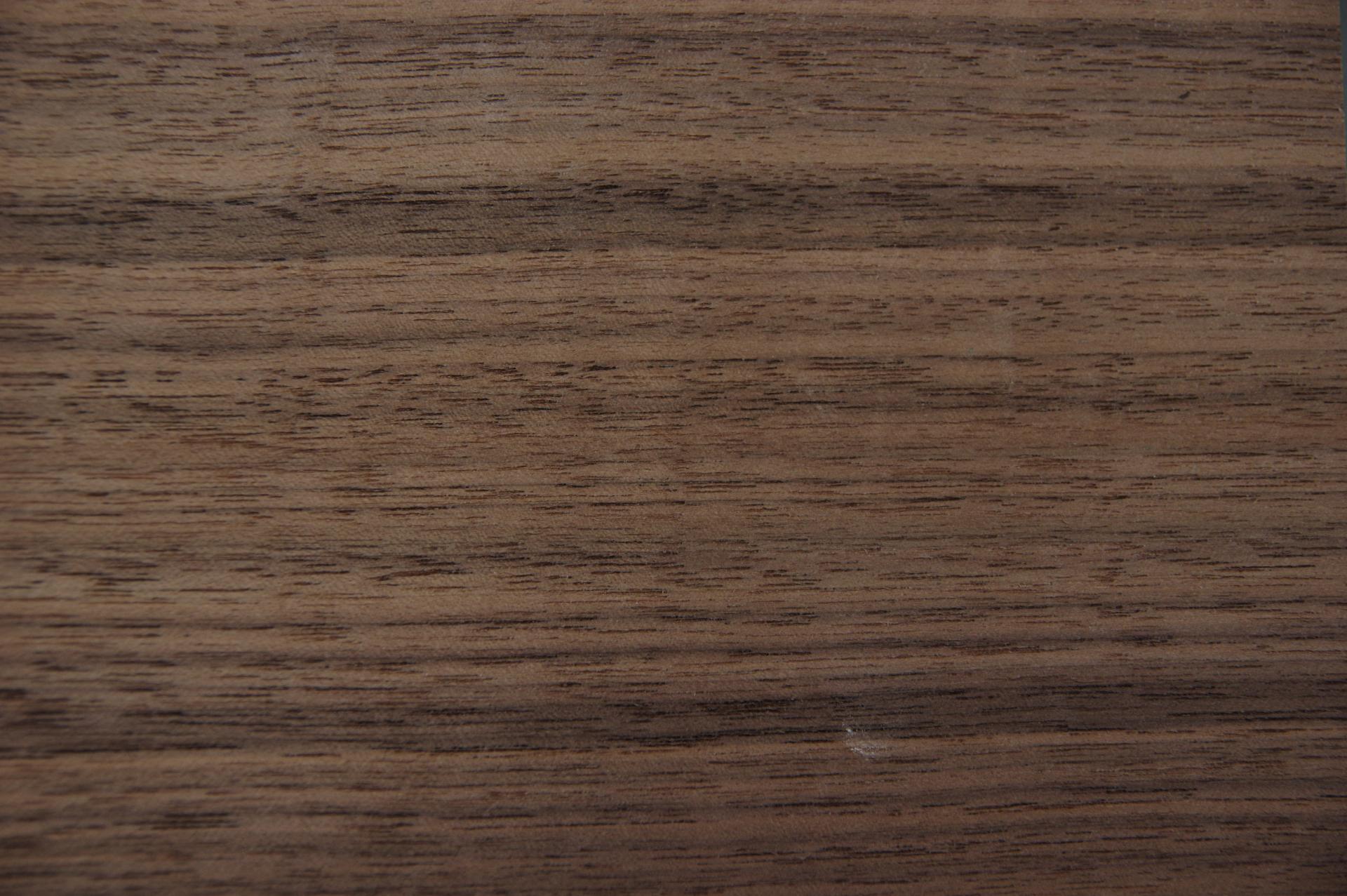 Nussbaum, amerikanischer -Furnier (1,4mm) - 0,35m² (12Stk. x 18cm x 16cm)