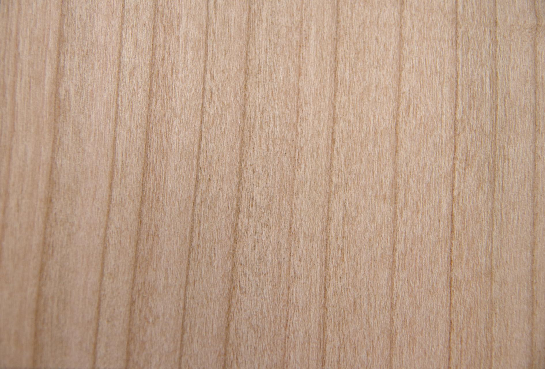 Kirschbaum, europäischer -Furnier (2,4mm) - 0,12m² (12Stk. x 9cm x 11cm)