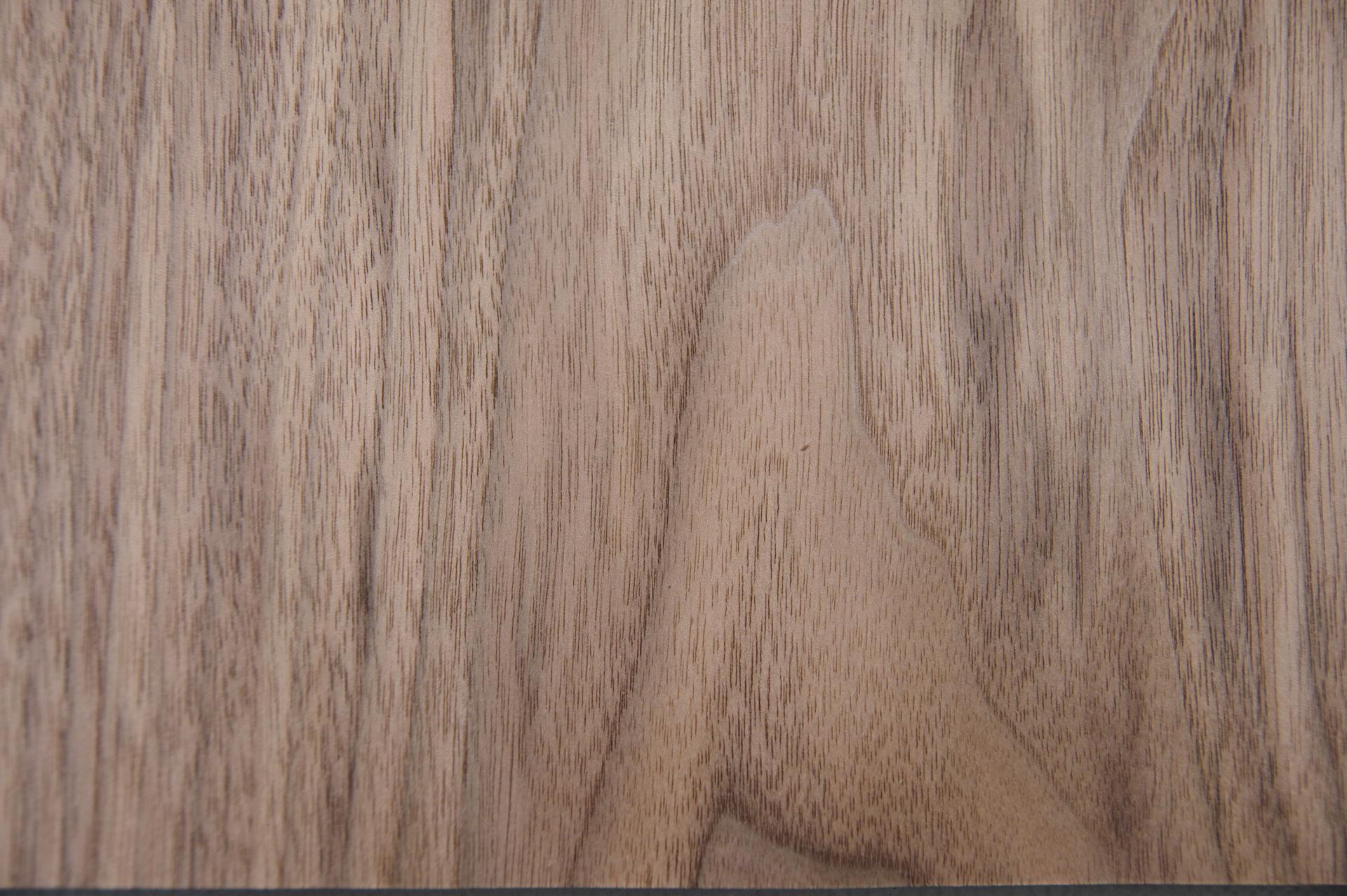 Nussbaum, amerikanischer -Furnier (0,6mm) - 0,75m² (18Stk. x 13cm x 32cm)