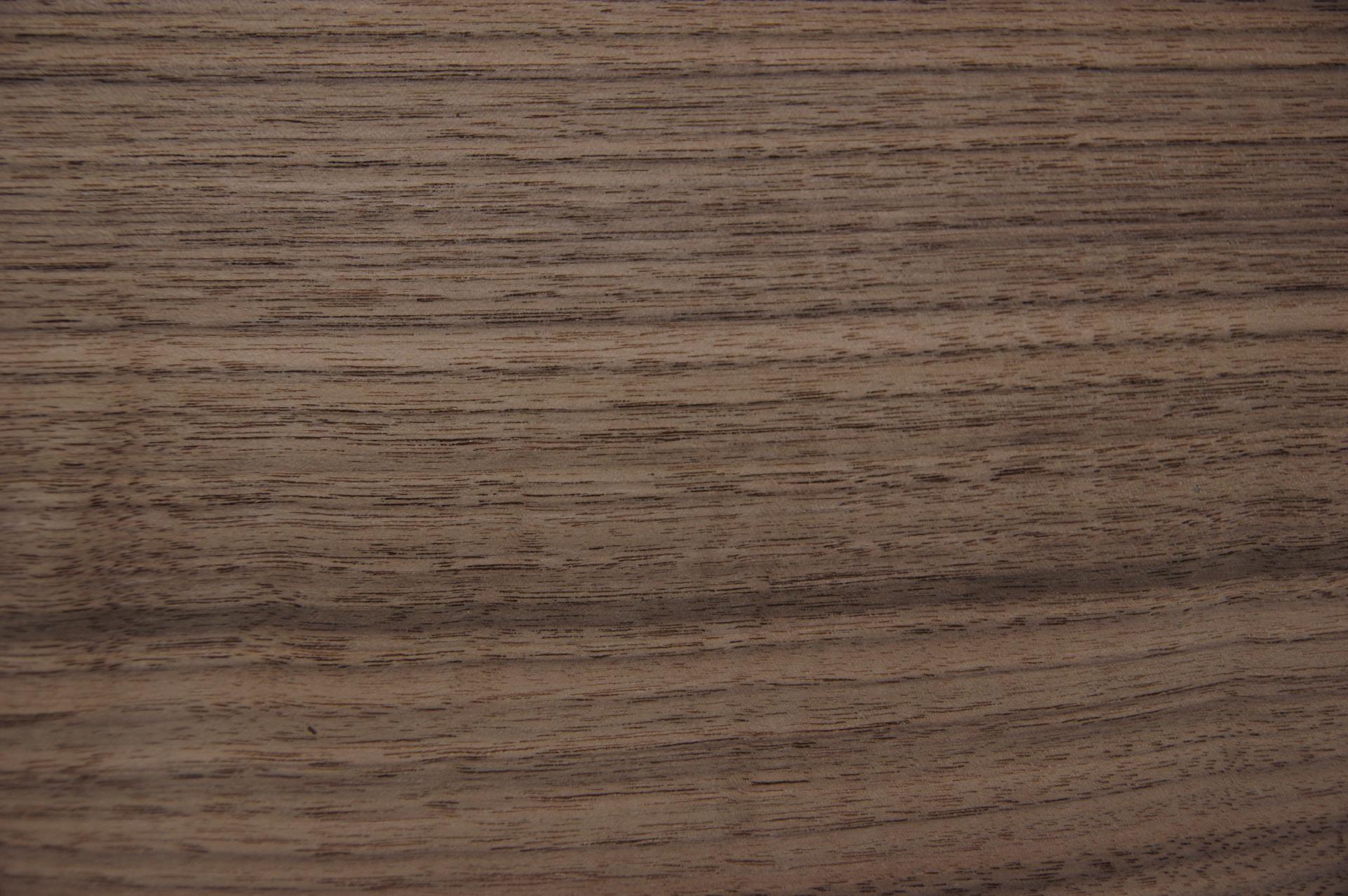 Nussbaum, amerikanischer -Furnier (1,4mm) - 6,53m² (12Stk. x 311cm x 17,5cm)